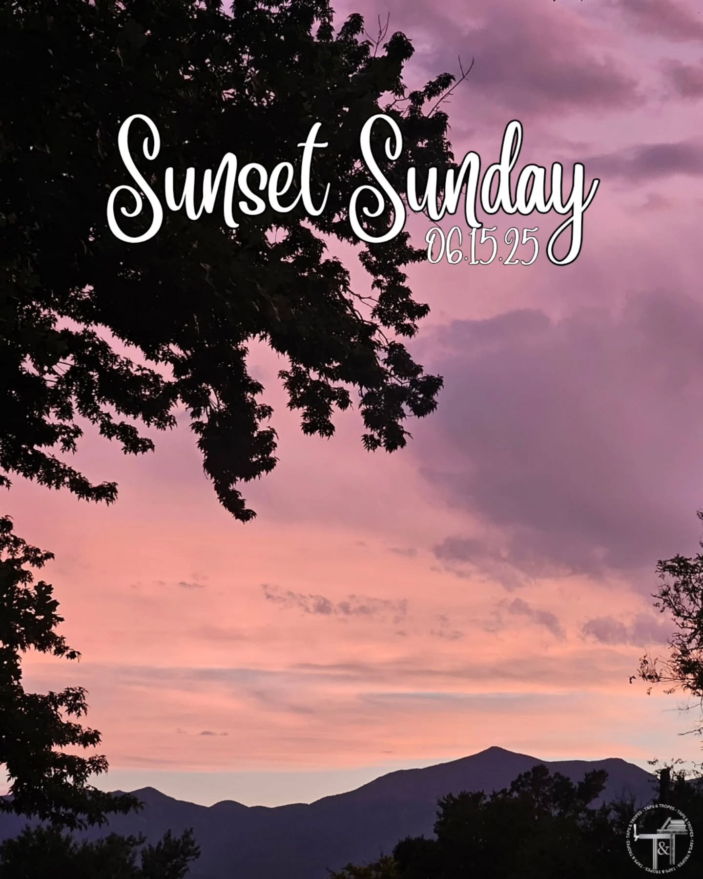 ✨️ SUNSET SUNDAY ✨️ 

I hope you all had an amazing weekend! It felt really weird missing my usual Sunday post so I figured I'd go ahead and post it today ... because why not!? Anyway,  happy Monday! 

Wishing you all the best in this coming week! Le