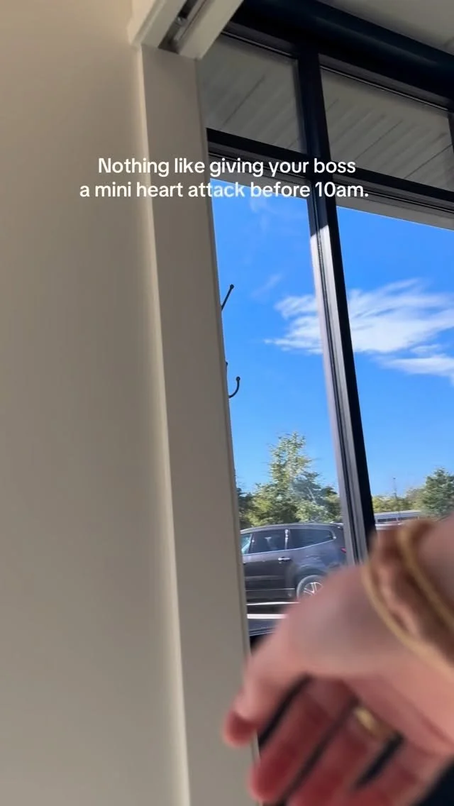 Gotta keep Dr. Stubbs on his toes at all times!
#stubbscenter #stubbscenterforcosmeticsurgery #officehumor #cosmeticsurgery #doctoroffice