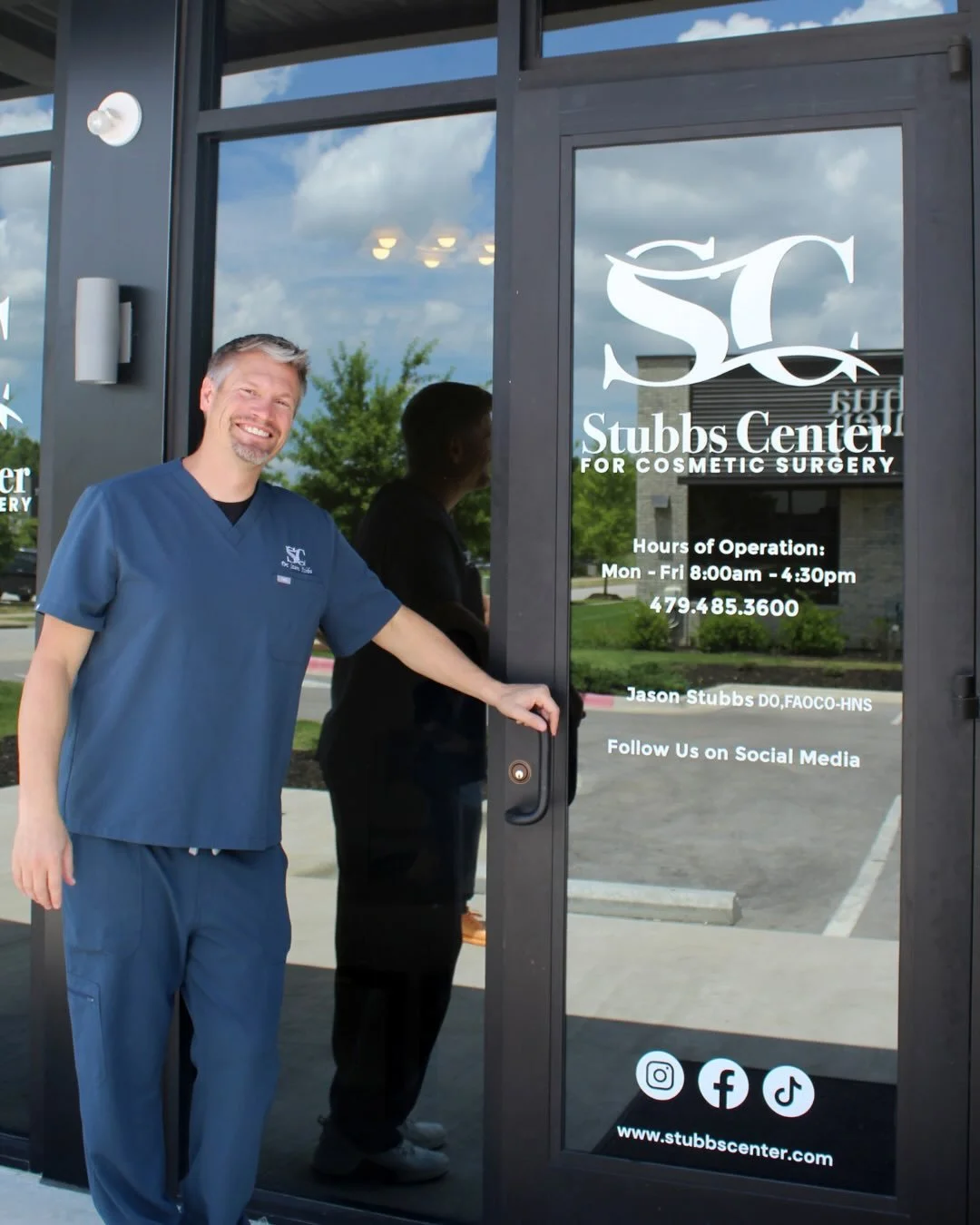 Today we&rsquo;re celebrating the hands behind the art and the heart behind the care 🤍 Happy National Doctors&rsquo; Day to Dr. Stubbs!

We&rsquo;re so grateful for the trust our patients place in him and our team, and for the passion he brings to h