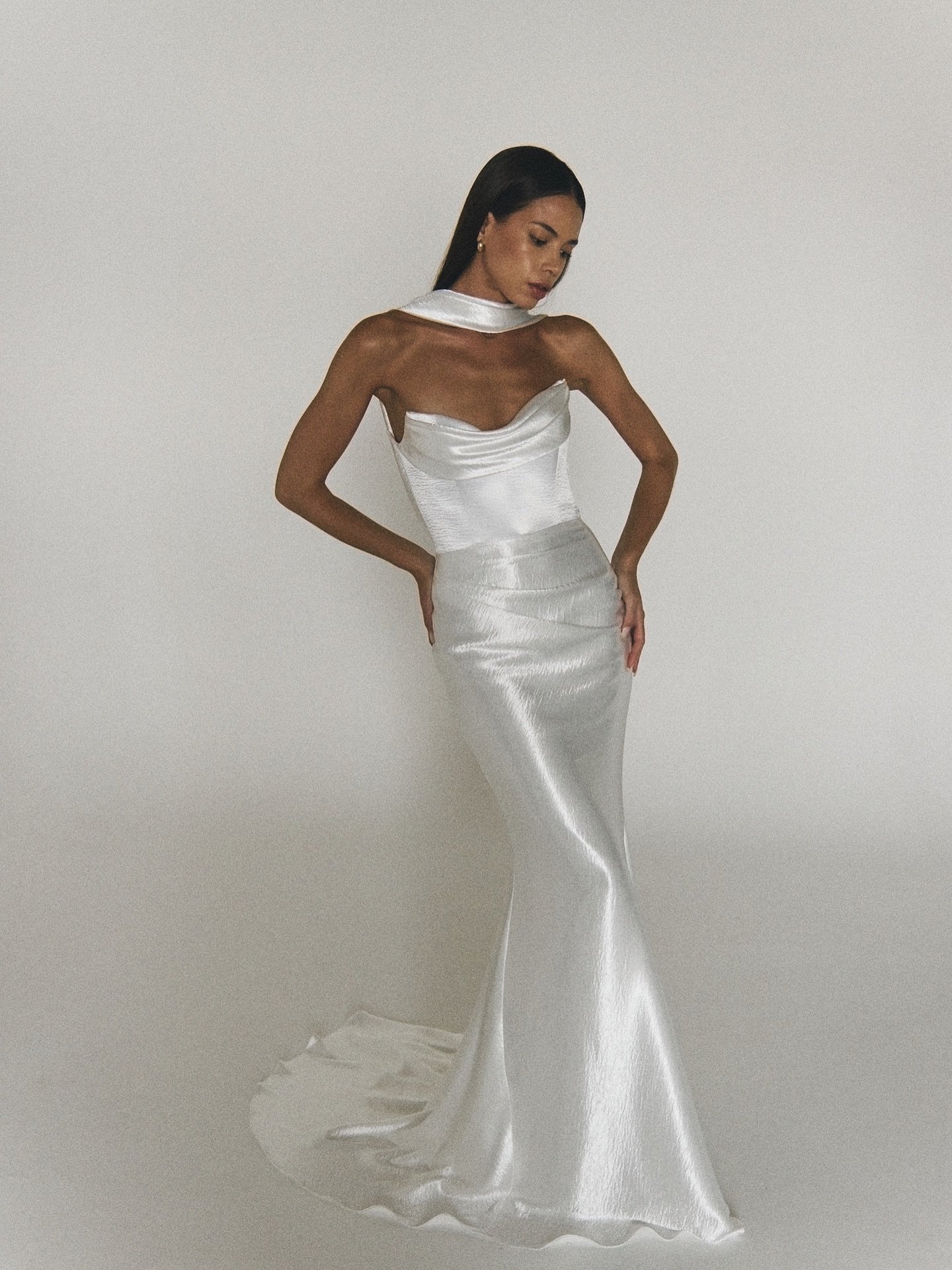 ISLA has it all&hellip; elegance, beauty and balance 🤍 designed and made in LA from the most divine liquid satin!

To explore and try on our exclusive collection from @newhite_bridal , book your private styling appointment at hopeandpage.com.au

#mo