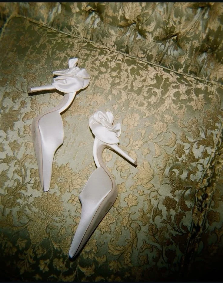 Shoes that make a moment. 

For your wedding day&hellip; or just your saved folder. 

#modernbride&nbsp;#weddingdress&nbsp;#bridalboutique&nbsp;#sydney&nbsp;#cronulla&nbsp;#gymea&nbsp;#weddinginspo&nbsp;#bridalinspo&nbsp;#sutherlandshire&nbsp;#hopexp