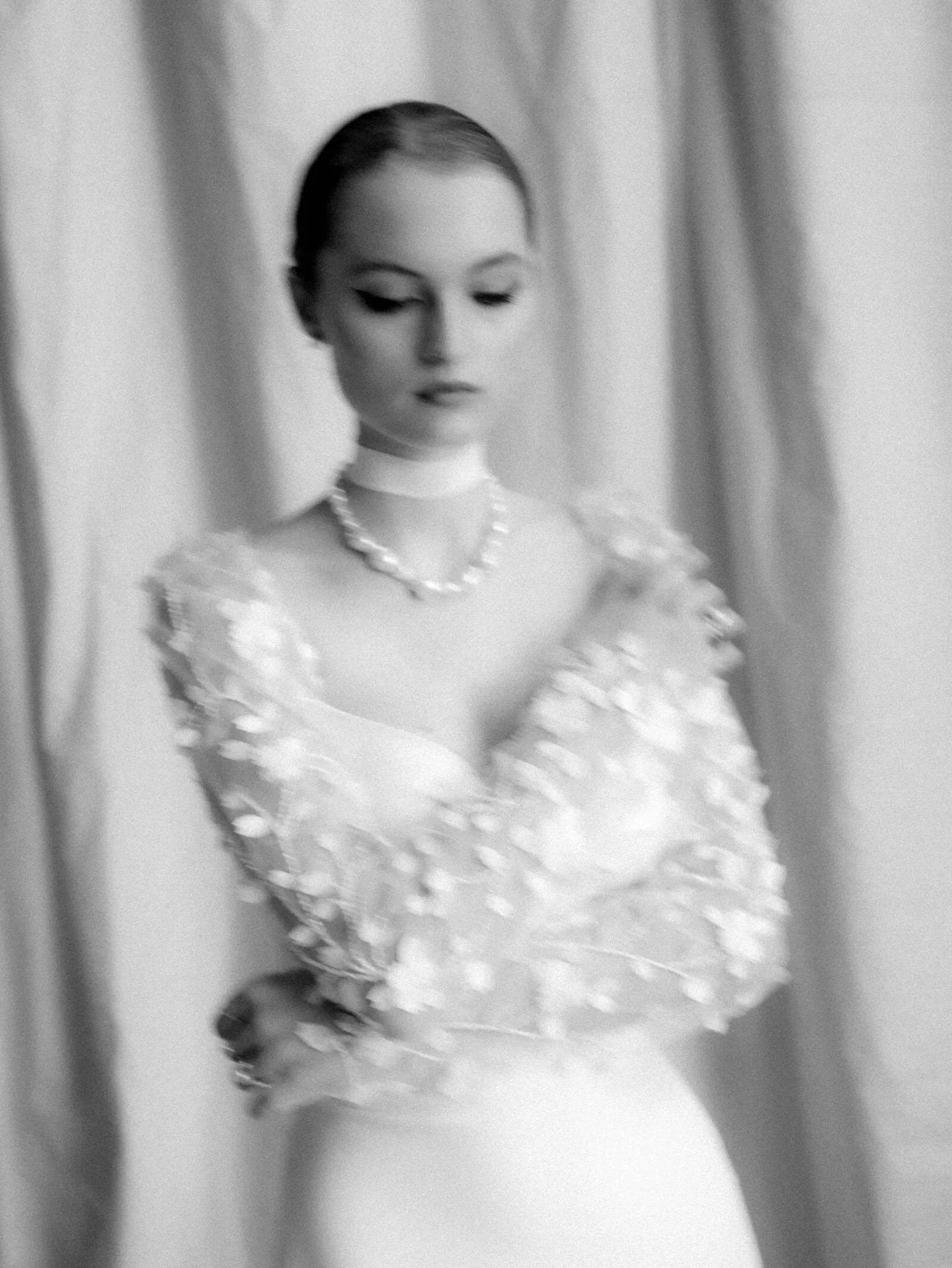 Refined details for the modern bride.

From the Asher baroque pearl necklace to sculptural earrings and considered finishing pieces, our jewellery offering is curated to complement, not compete.

Each piece is chosen to bring balance, adding just eno