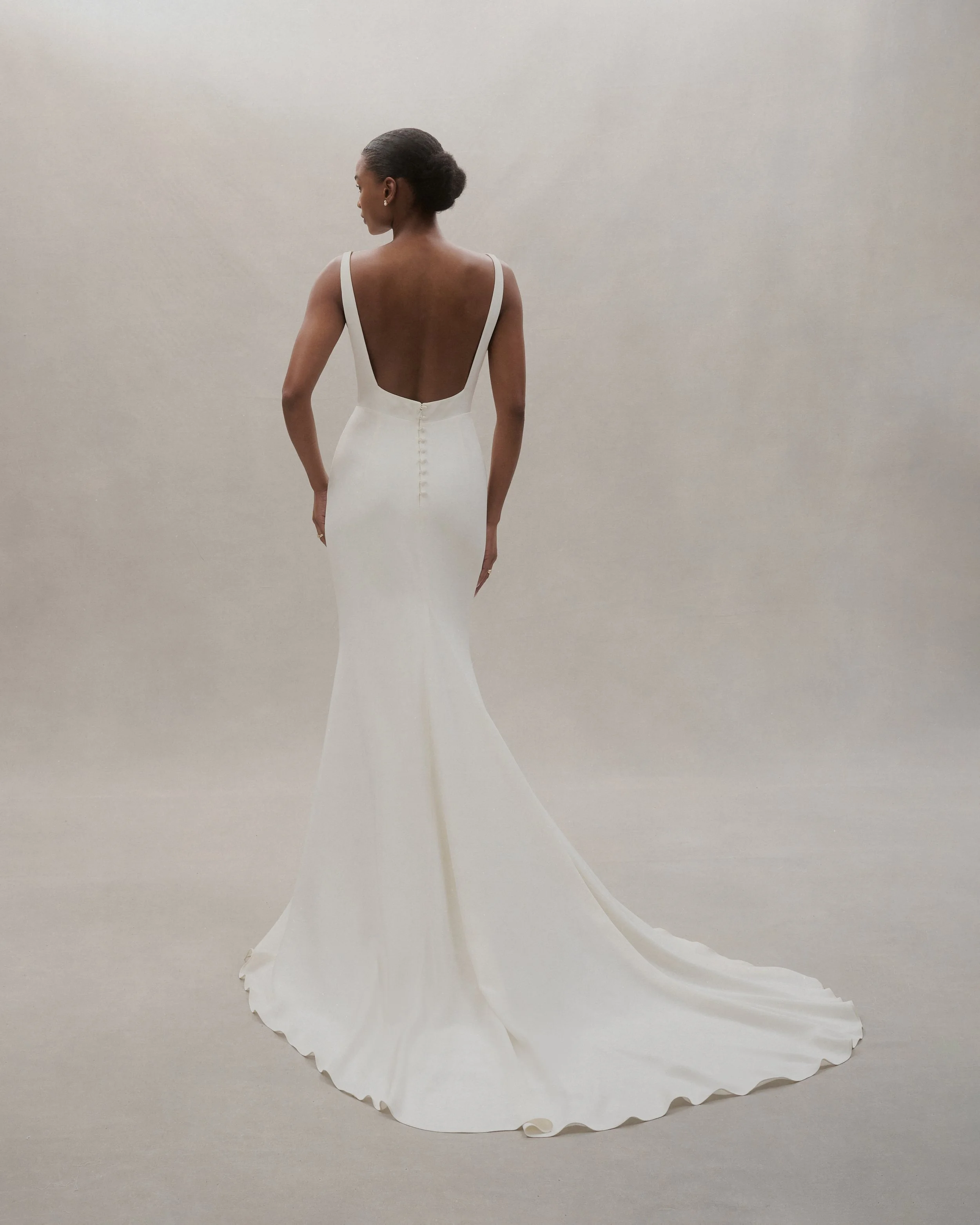 VIOLA GOWN