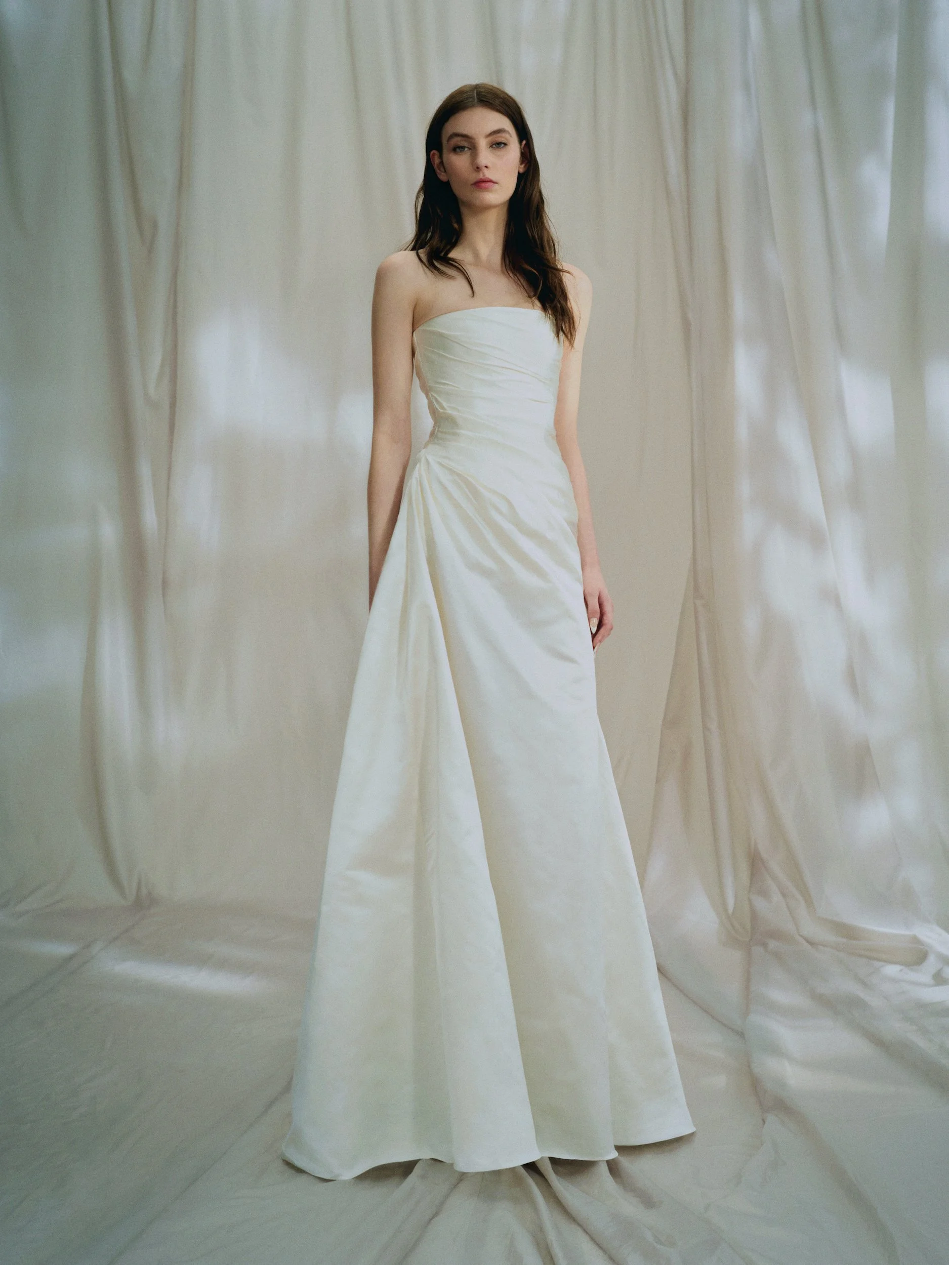 DAPHNE (AVAILABLE DURING TRUNK SHOW 6TH-15 AUGUST)