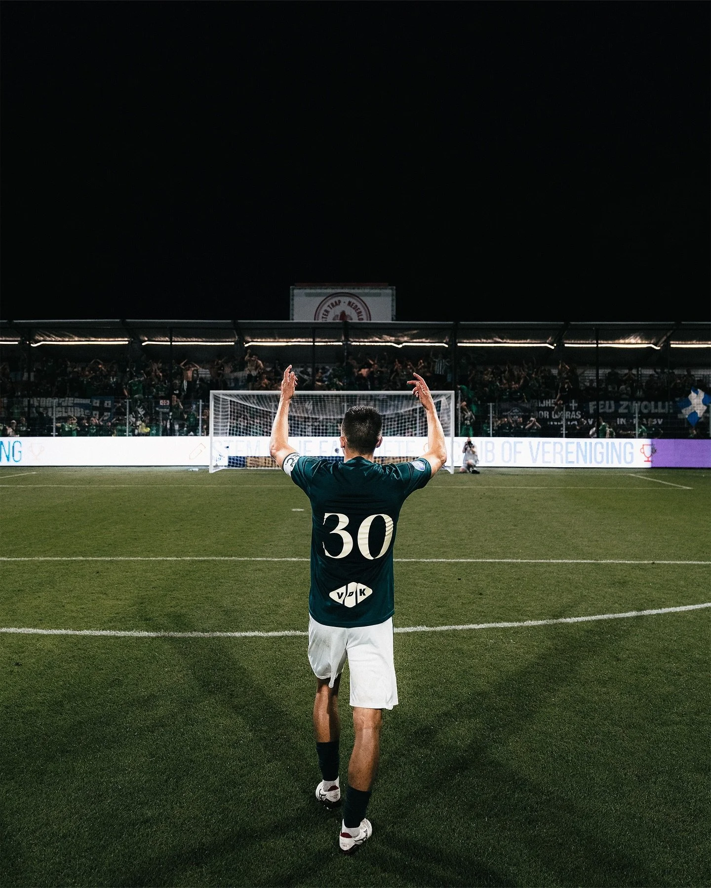 football is back.

and i love it.
