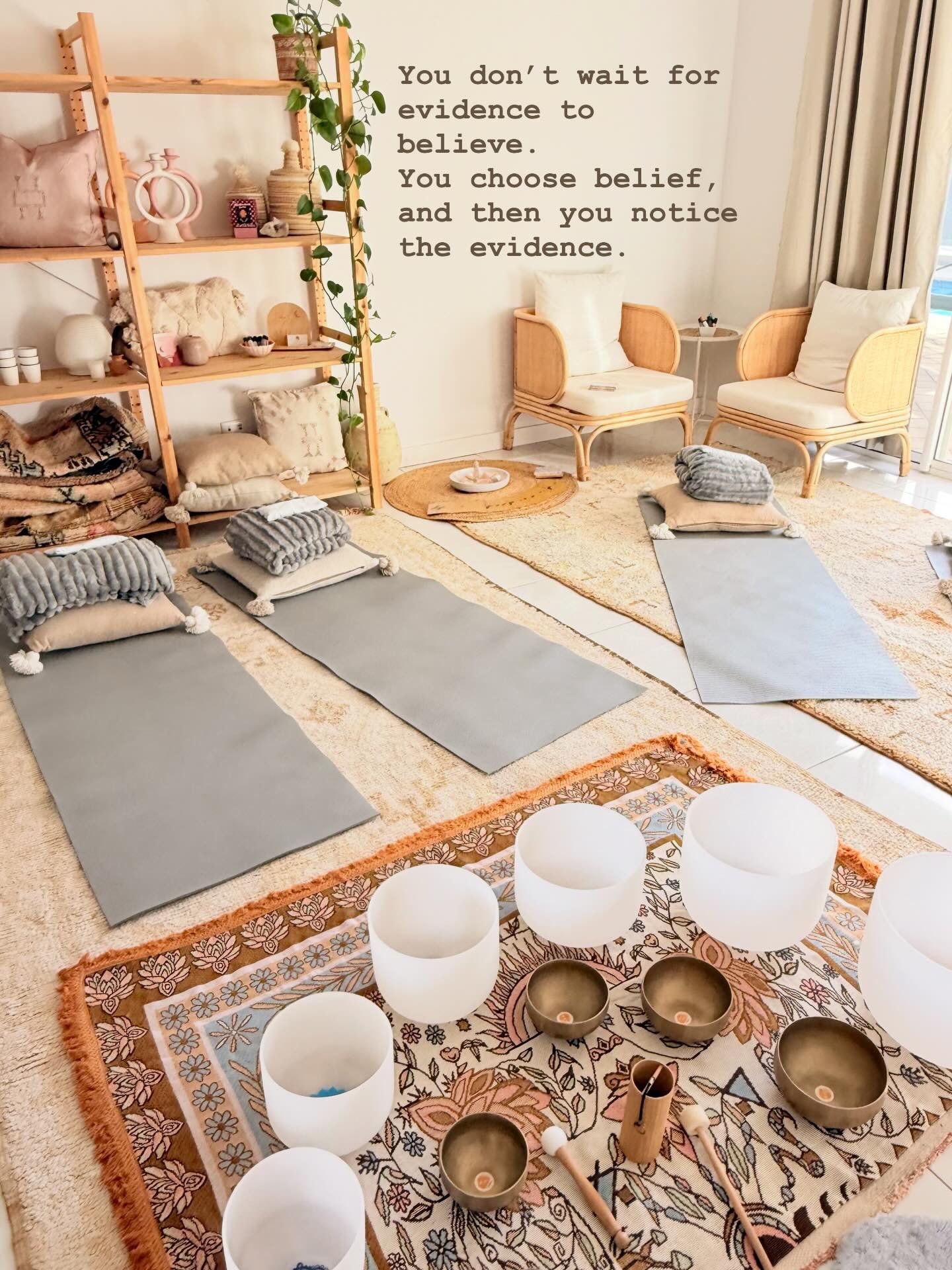 Just sharing a few little reminders I&rsquo;ve needed lately 💌
And some fresh views of the space 🌿

Been in clearing mode and moved lots of the back shelves out and it&rsquo;s feeling much more spacious and lighter now and so am I!✨ 

All ready for