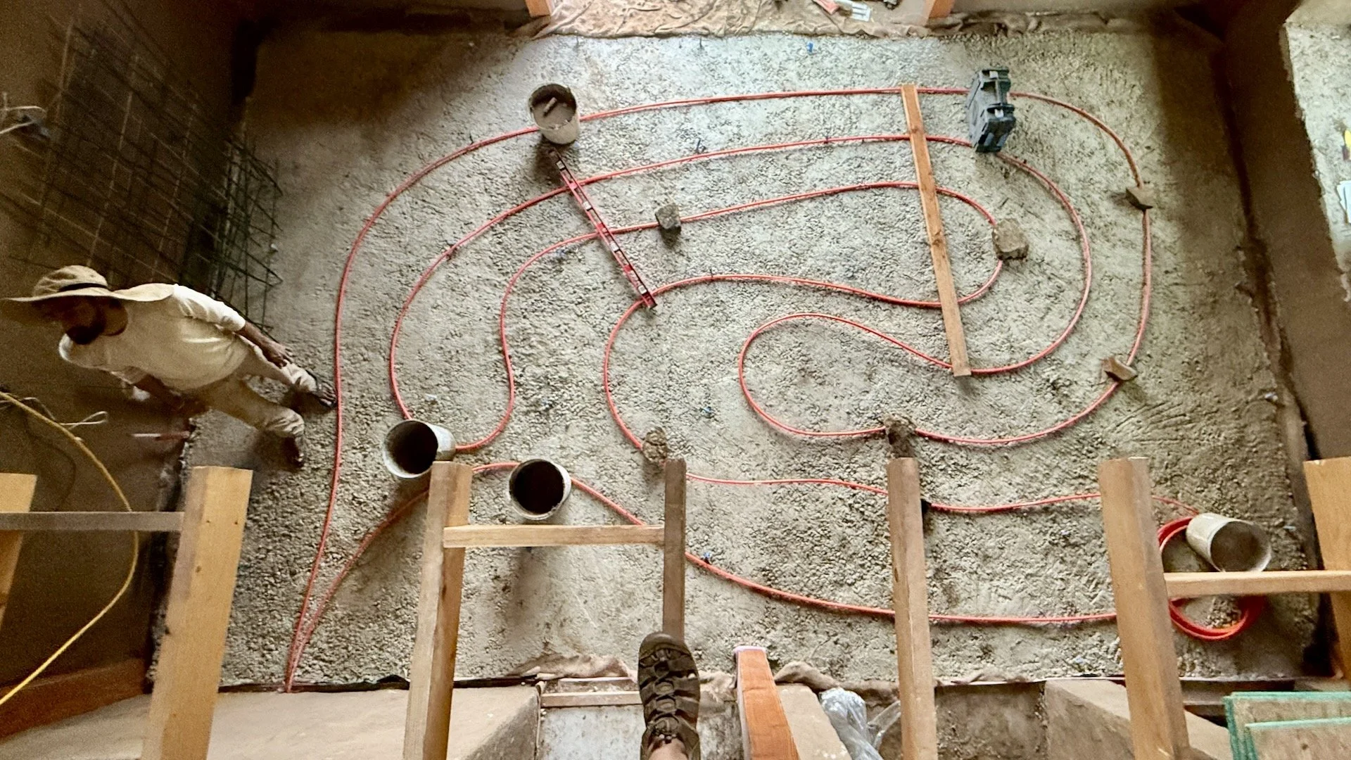 Radiant heating tubes for limecrete floor.jpeg