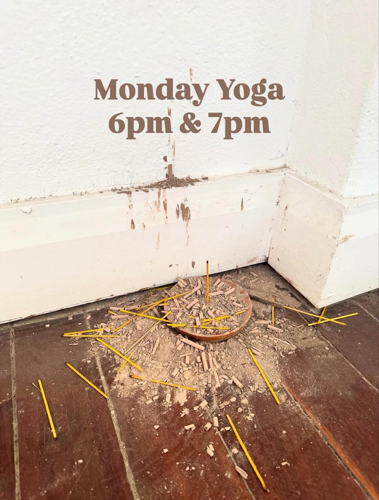 Monday 
6pm - evening Hatha yoga 
7pm - yin yoga 

Warm up and then cool right down. 

book at easthall.org/yoga or on the @mindbody app
111 East St, Rockhampton