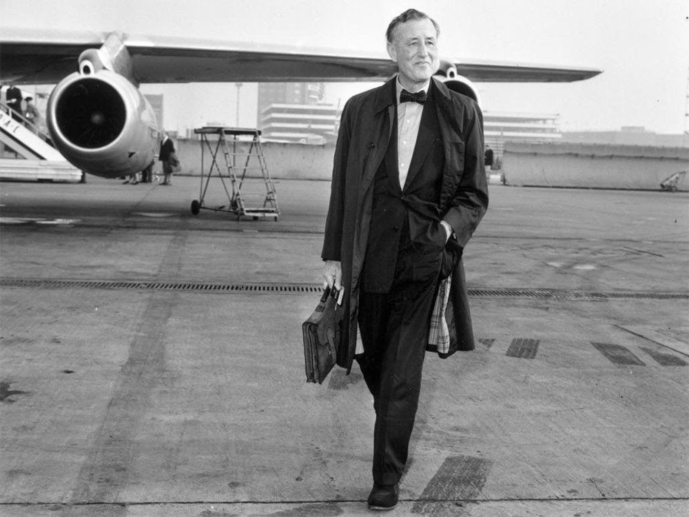 ‘State of Excitement’: Ian Fleming in Kuwait