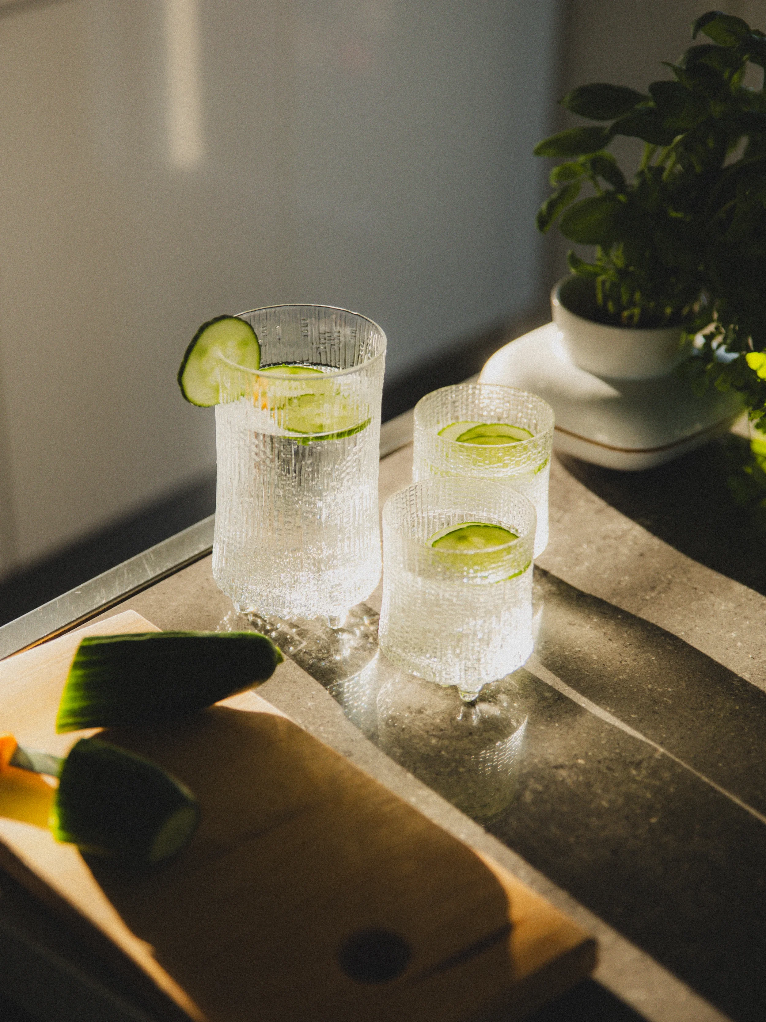 tuotekuva kolme lasia vierekkäin