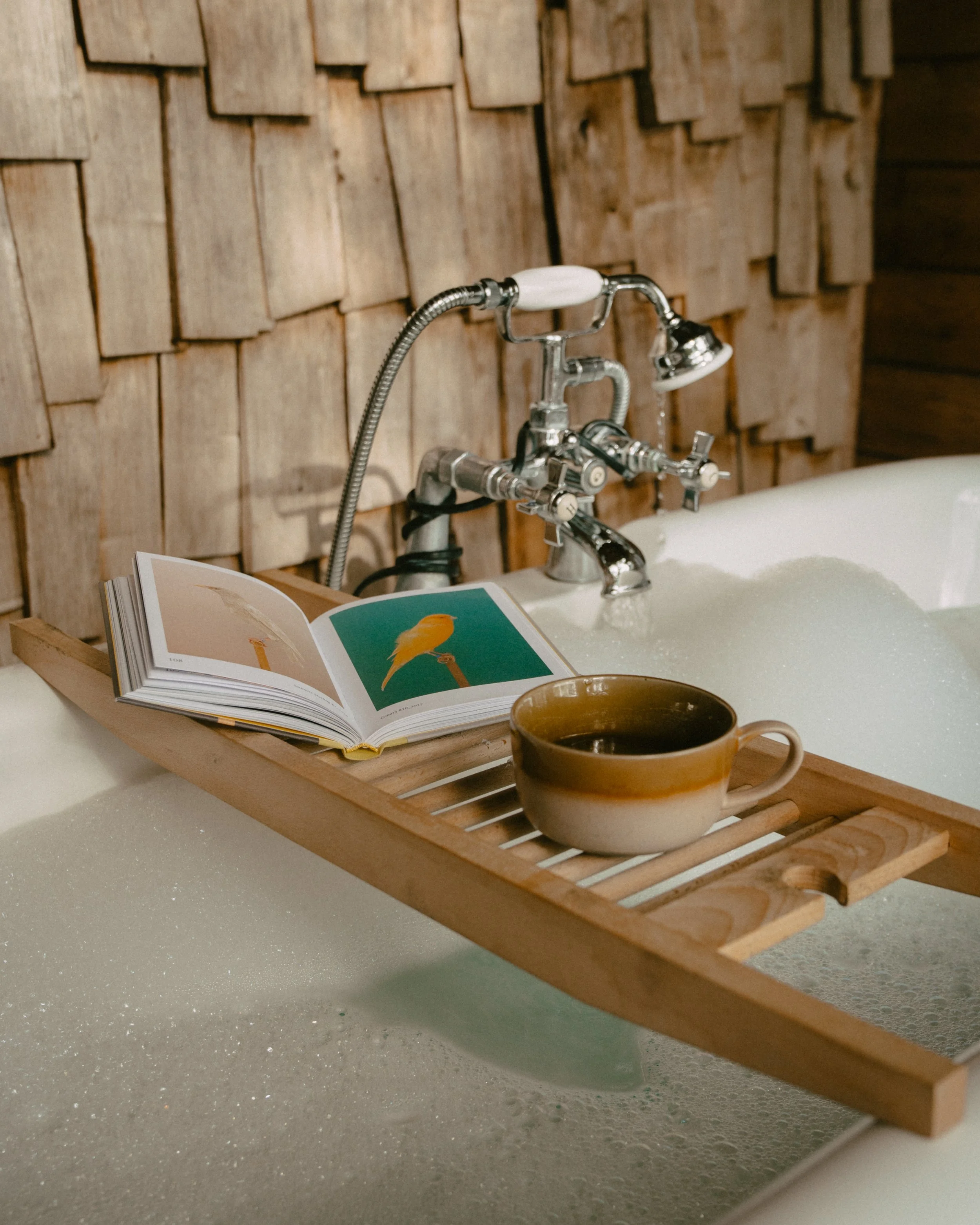 Hop Fields, Log Burners and Doing Absolutely Nothing: A November Morning in Our Treehouses