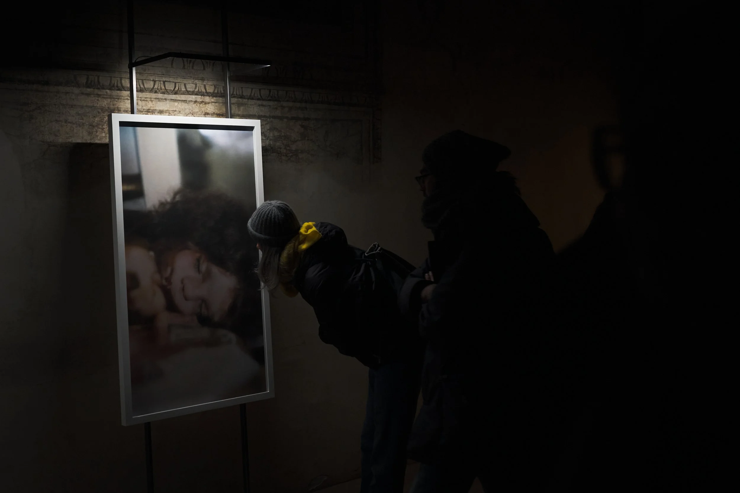Visitors at the opening of Paolo Bufalini’s Argo, curated by Sineglossa