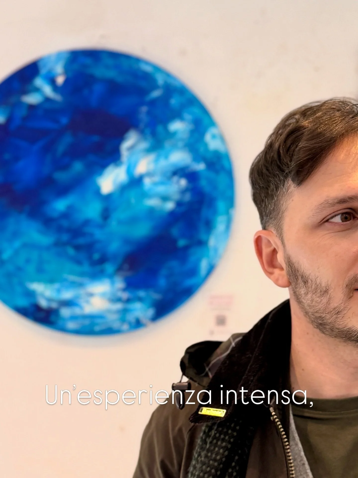 Un&rsquo;esperienza intensa, fatta di incontri, sguardi e connessioni. Grazie Torino.

Ps: 
il vitello tonnato di @piattinicaffevini &egrave; una bomba 🤤
E da @ramodoro_ si passano belle serate 🍷
&hellip;
#artist #abstract #painting #turin #art