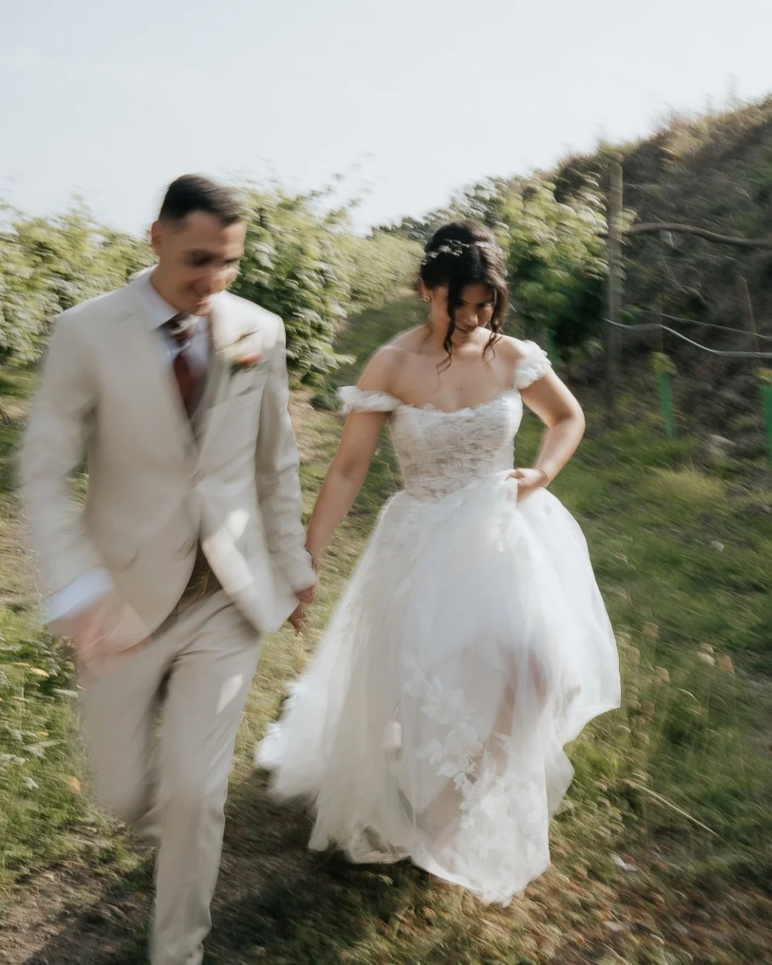 A few from Maria and Jorge ✨
.
.
.
.
#tiagocoelhophoto #casamento #wedding #loversrealbride #fotografiadecasamento #portugalweddingphotographer #weddingphotography #weddingphotographer #weddingmoments #modernlove #timelesswedding #colorsofjoy #weddin