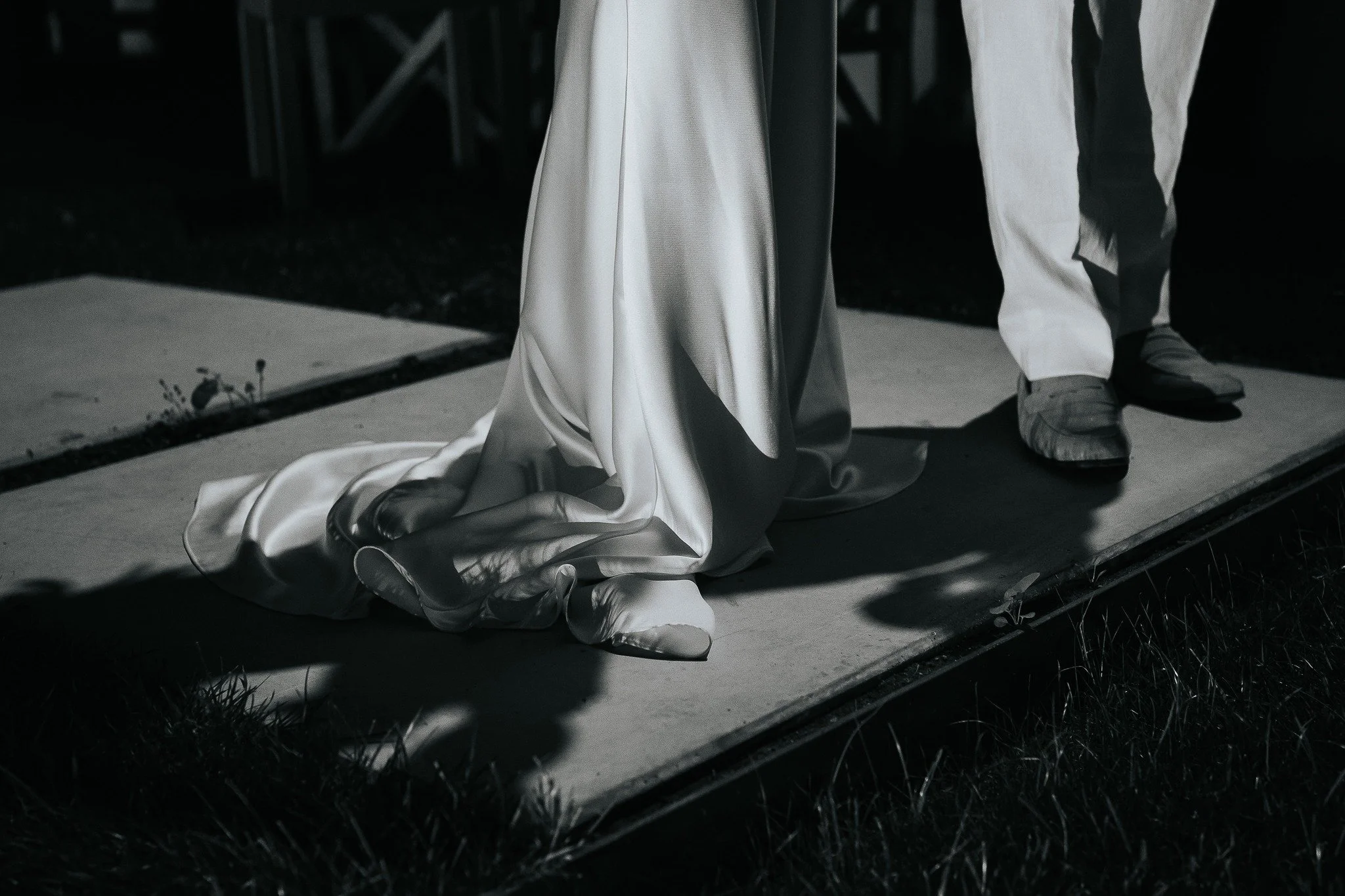 Poetry in shadows.
.
.
.
.
#modernwedding #timelesswedding #editorialwedding #voguewedding #portugalwedding #portugalweddingphotographer #fotografiadecasamento #casamentoportugal #weddinginspo #weddingmoments #modernlove #fineartwedding