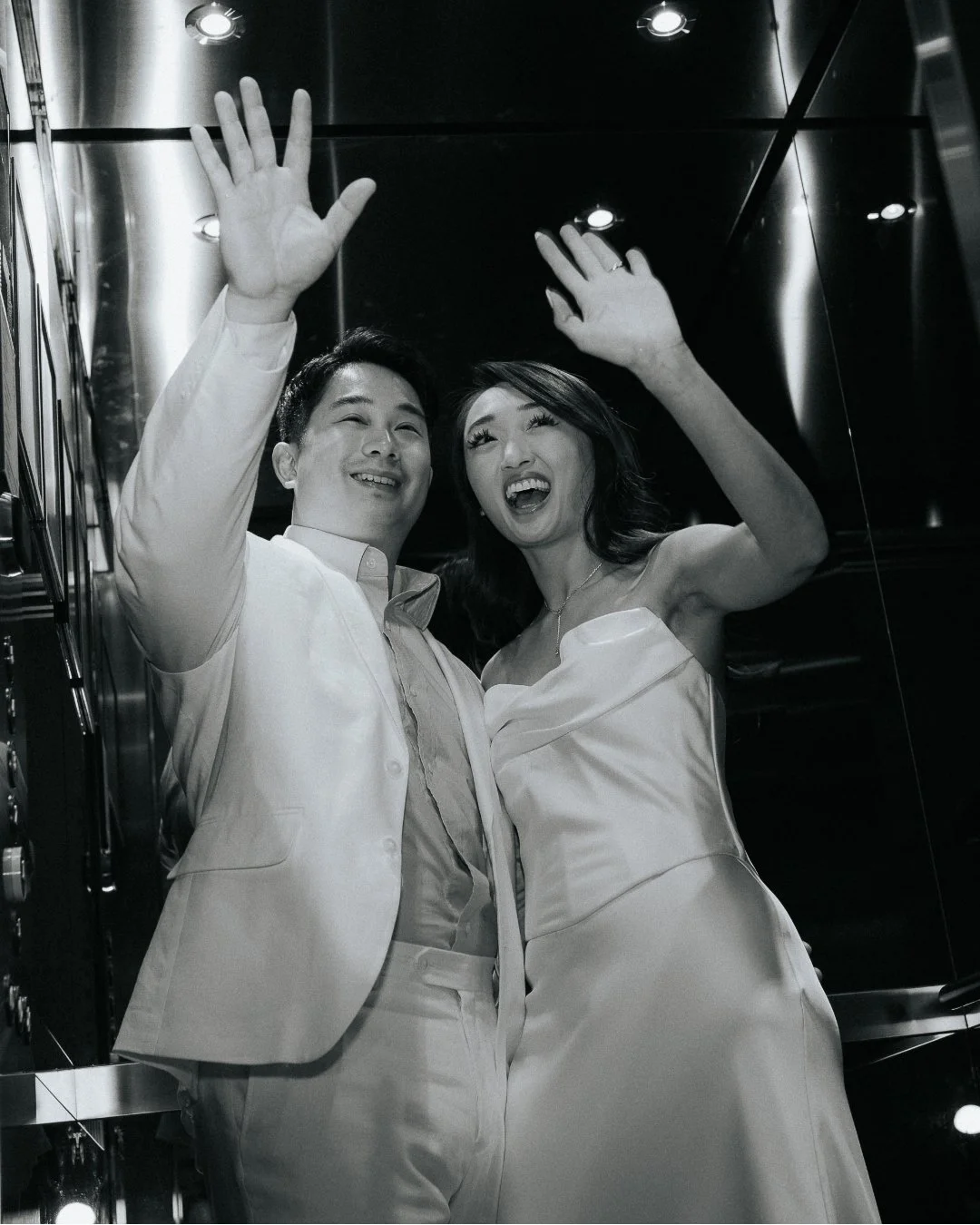 Just the welcome drink,
and it already felt like this.💪
.
.
.
.
#portugalphotographer #bragaphotographer #portugalweddingphotographer #europeanphotographer
#editorialcouples #moderncouple #editorialphotography #cinematicphotography #documentaryphoto