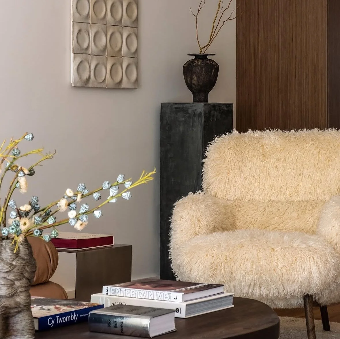 A little designer highlight! Love the mix of textures and warmth from this shot. @transitionstatedesign 🤍