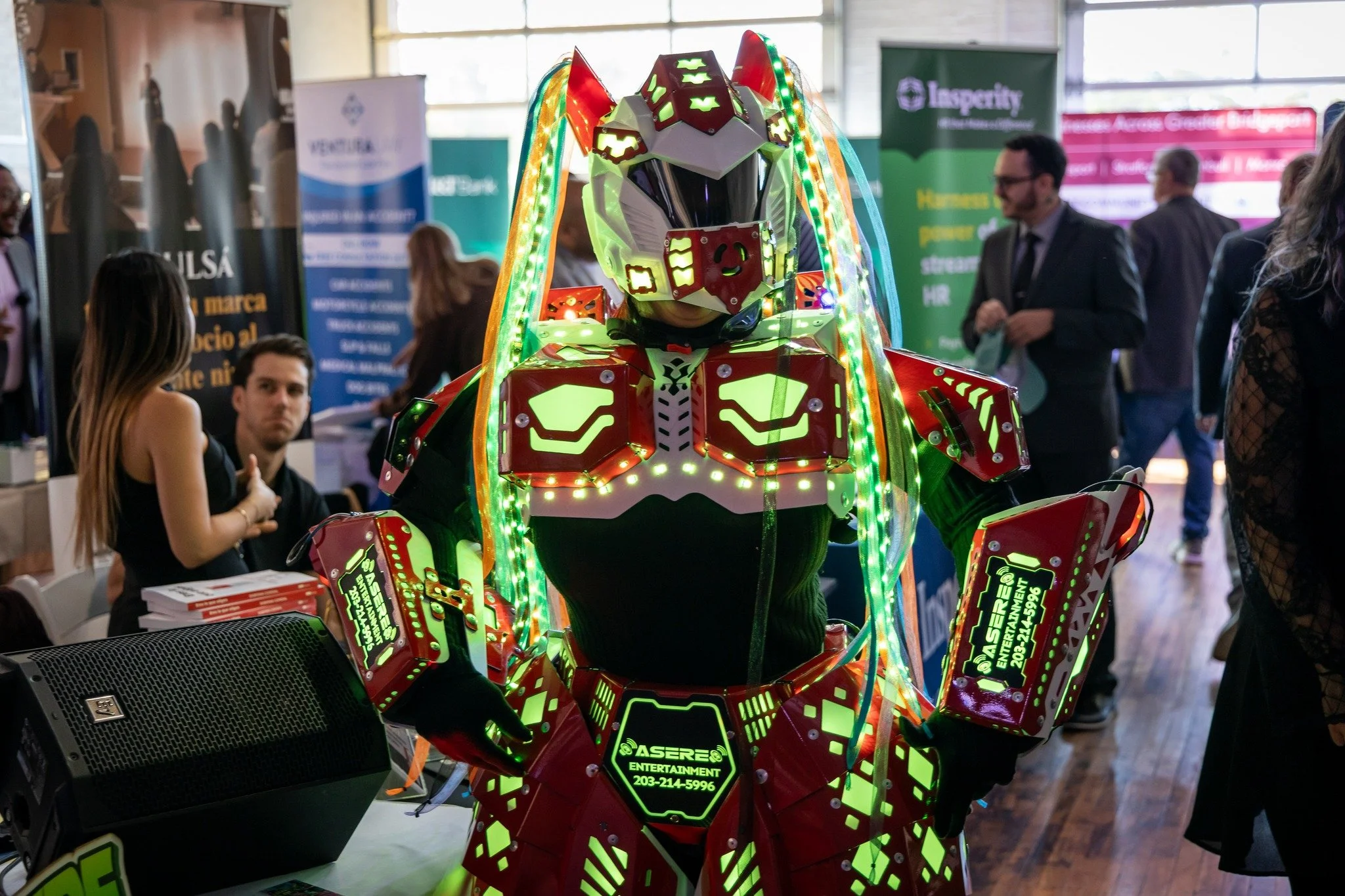 Throwing it back to warmer days with the @hccgb_inc  hosting their annual Latino Business Expo here at The Knowlton for an INCREDIBLE event!

Starting off with networking in 📍The Boathouse and delicious food trucks on the lawn...
Followed by a power