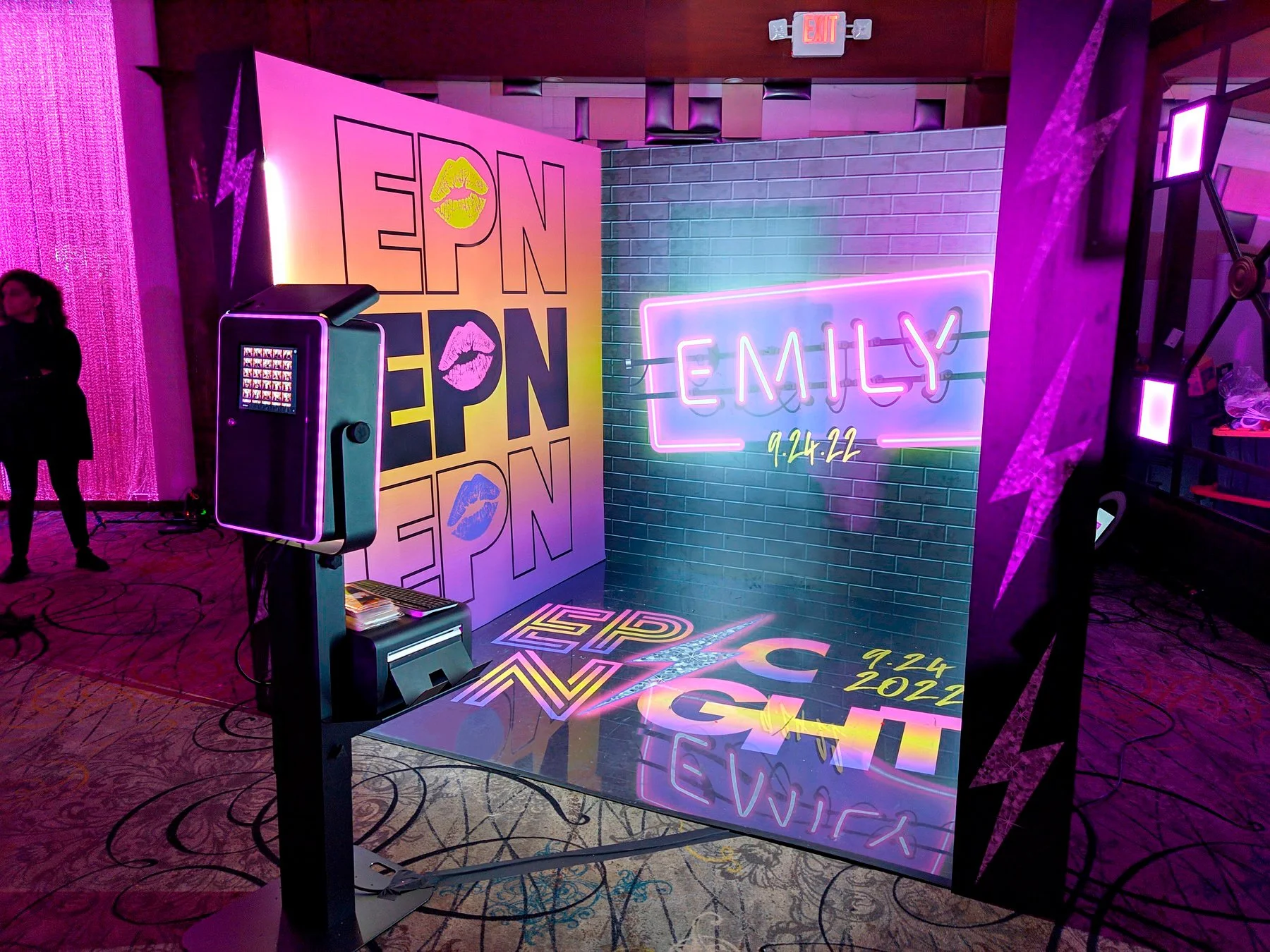custom-photo-booth-bat-mitzvah-neon-sign-nicholson-events.jpeg.jpg