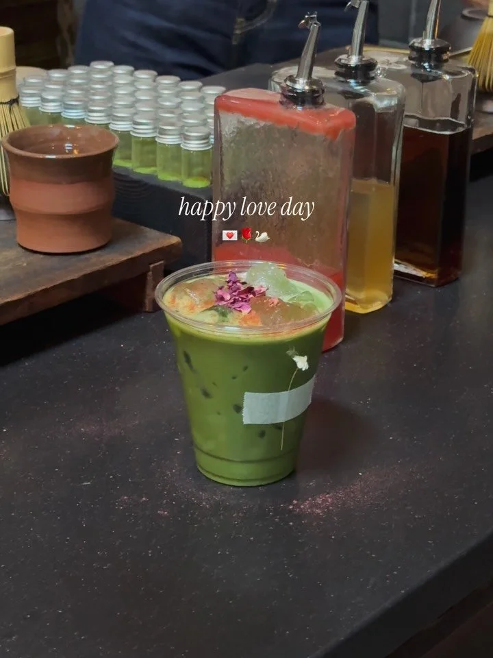 Strawberry matcha on Galentine&rsquo;s Day was perfection 🍓

I&rsquo;ve had @drinkwornflower on my list for awhile now but when I saw they had a non-dairy option for their February special it was meant to be 🍵 their shop in the @rockfordbuilding is