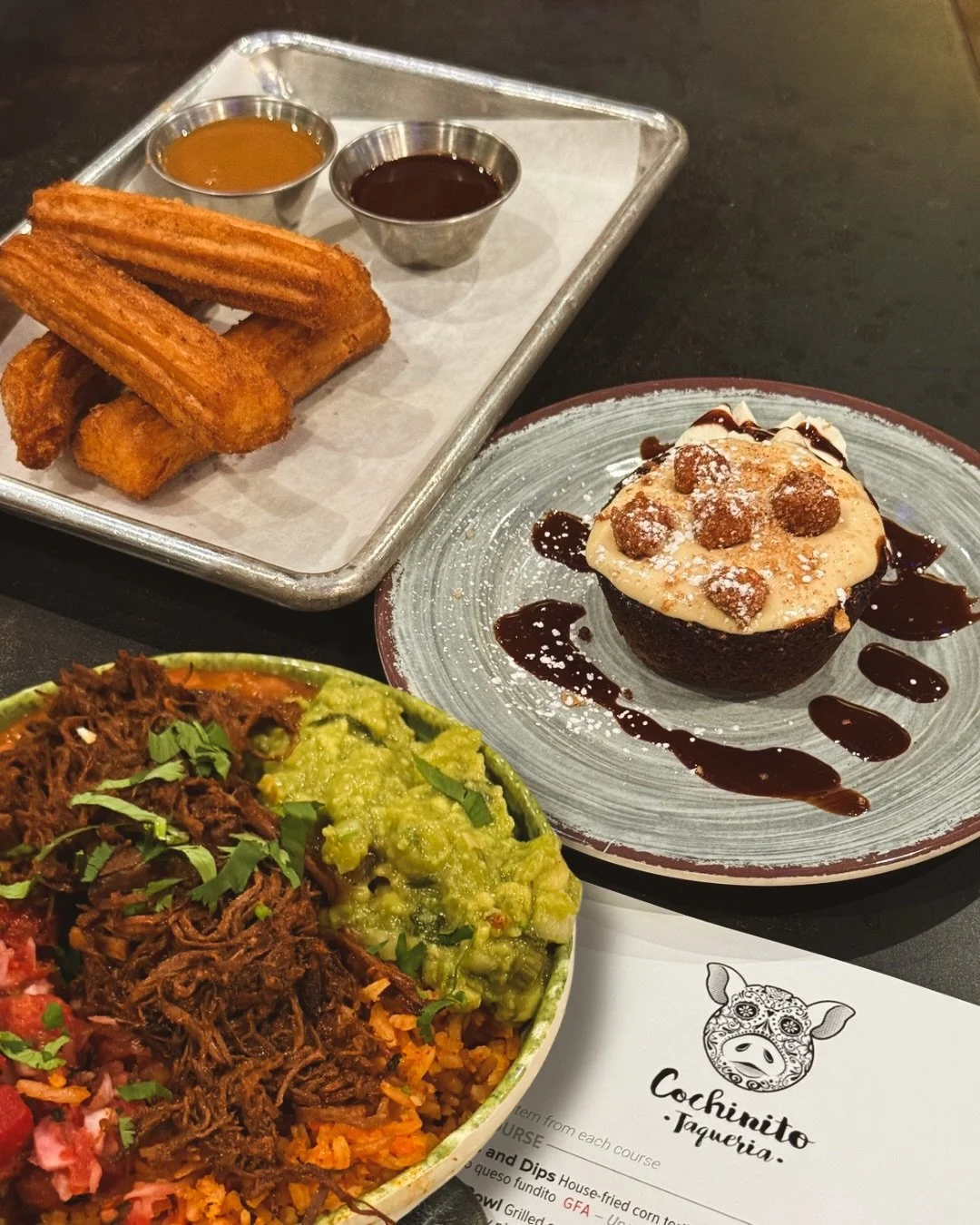 @cochinitotaqueria for @inlanderrw 🐷🌮🍹

The perfect spot for a little family night out this weekend! Their menu was extremely allergen friendly which was a huge plus so I was able to try almost everything 🙌🏼 

I know they have a very loyal follo