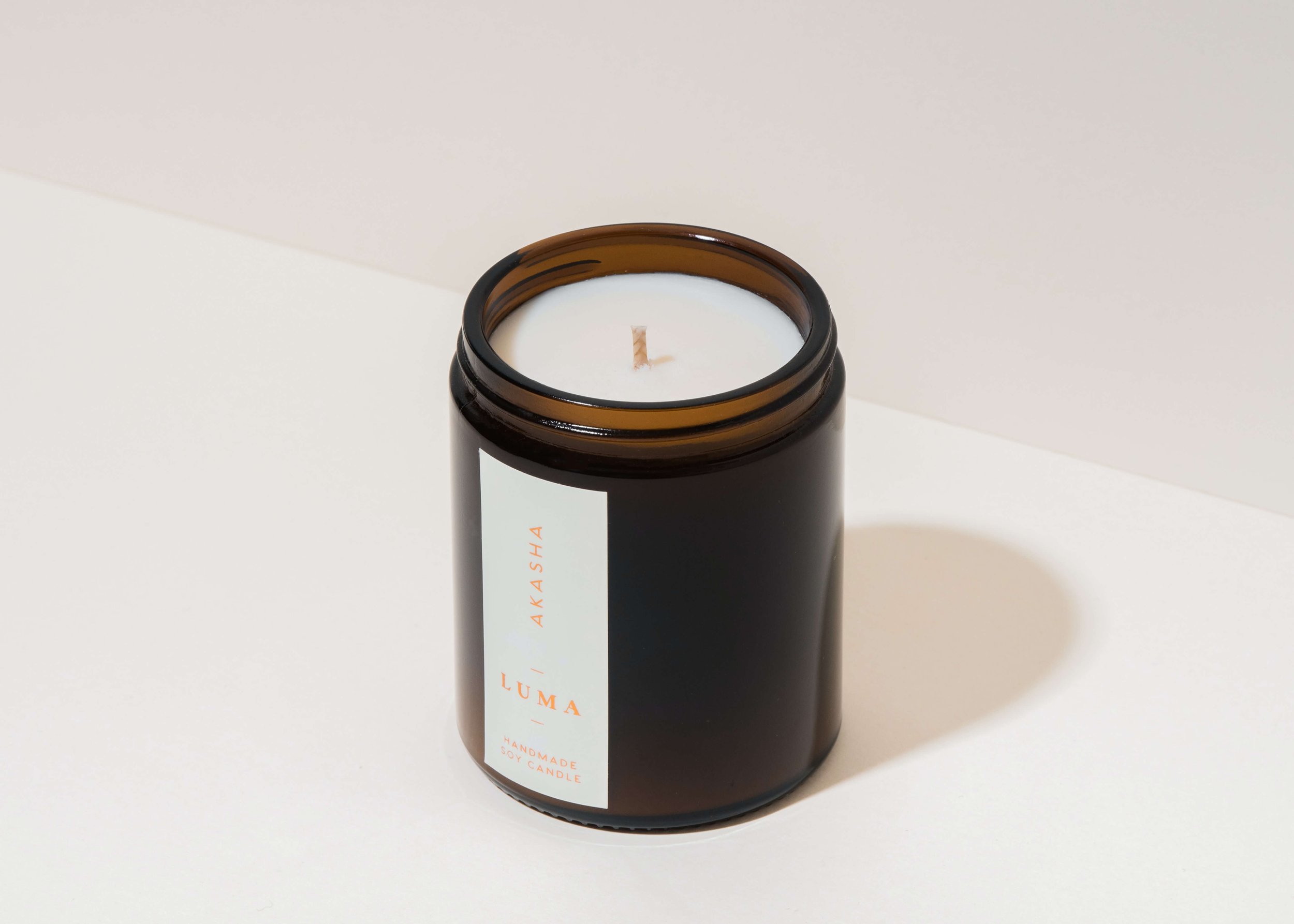 luma-candles-Br2BwCBA-s0-unsplash.jpg
