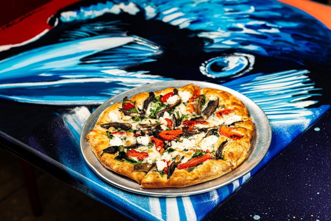 Fueling up for the big game? Keep your eye on the pizza! We're just a short walk from the action&mdash;join us at Kechy's before you march to the stadium. 🚶&zwj;♂️🍕 #MarchToTheStadium #RavensPreGame #BaltimoreLife