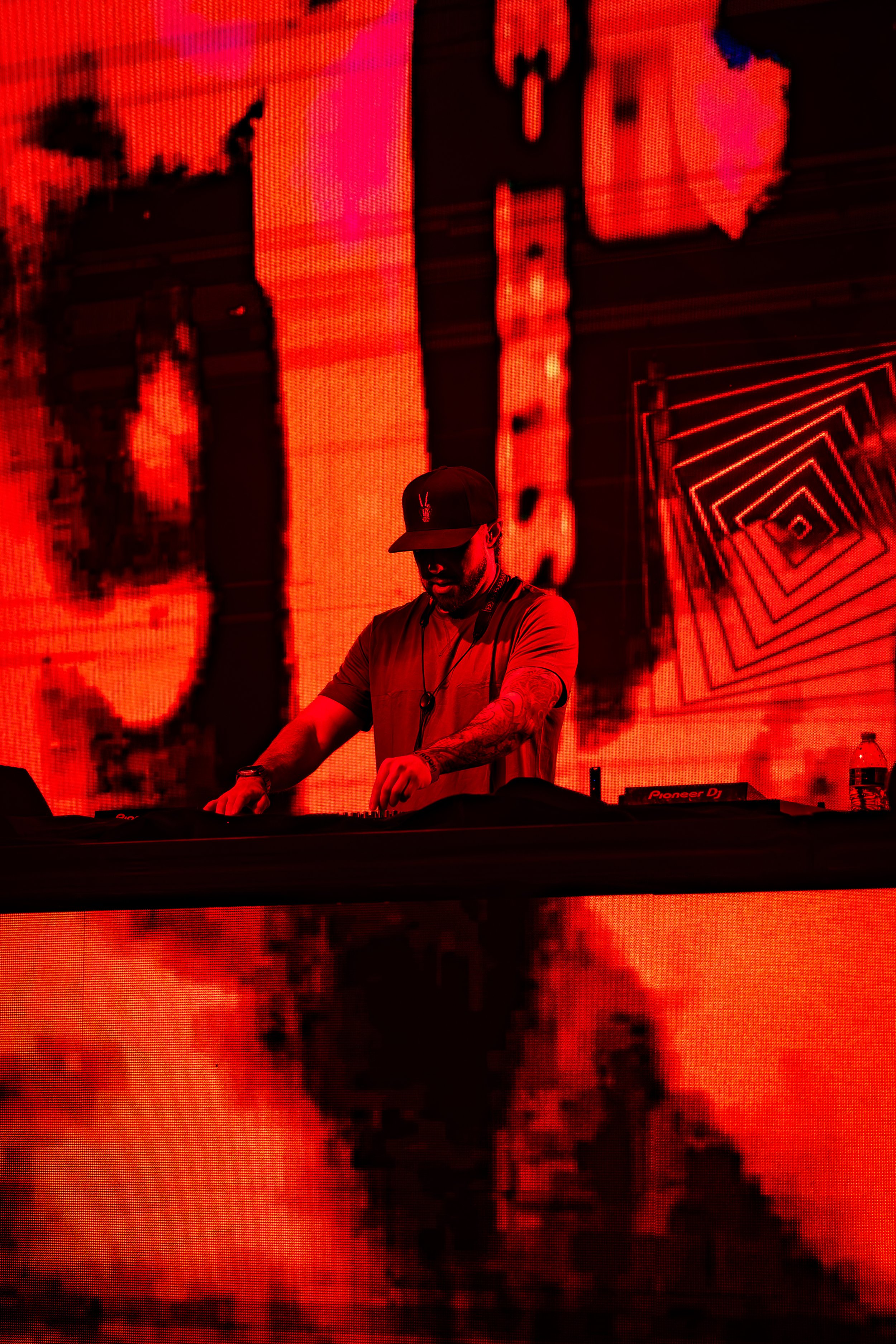 SoDown, Elektricity 2025