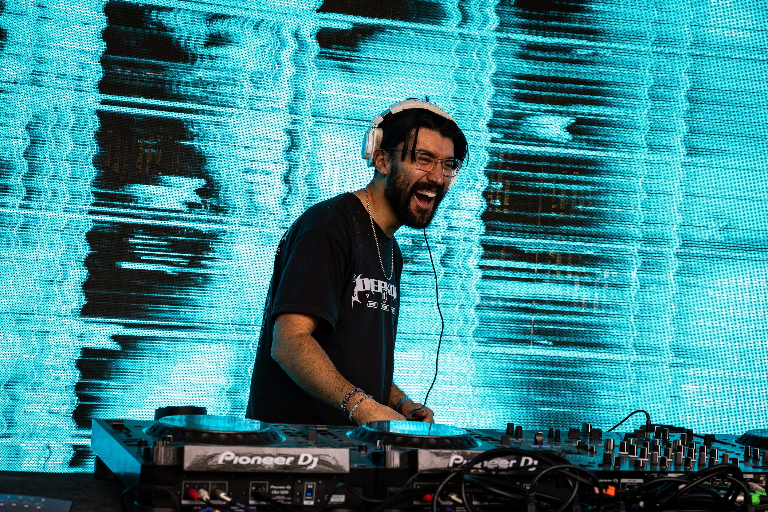 Agent O, Infrasound 2026