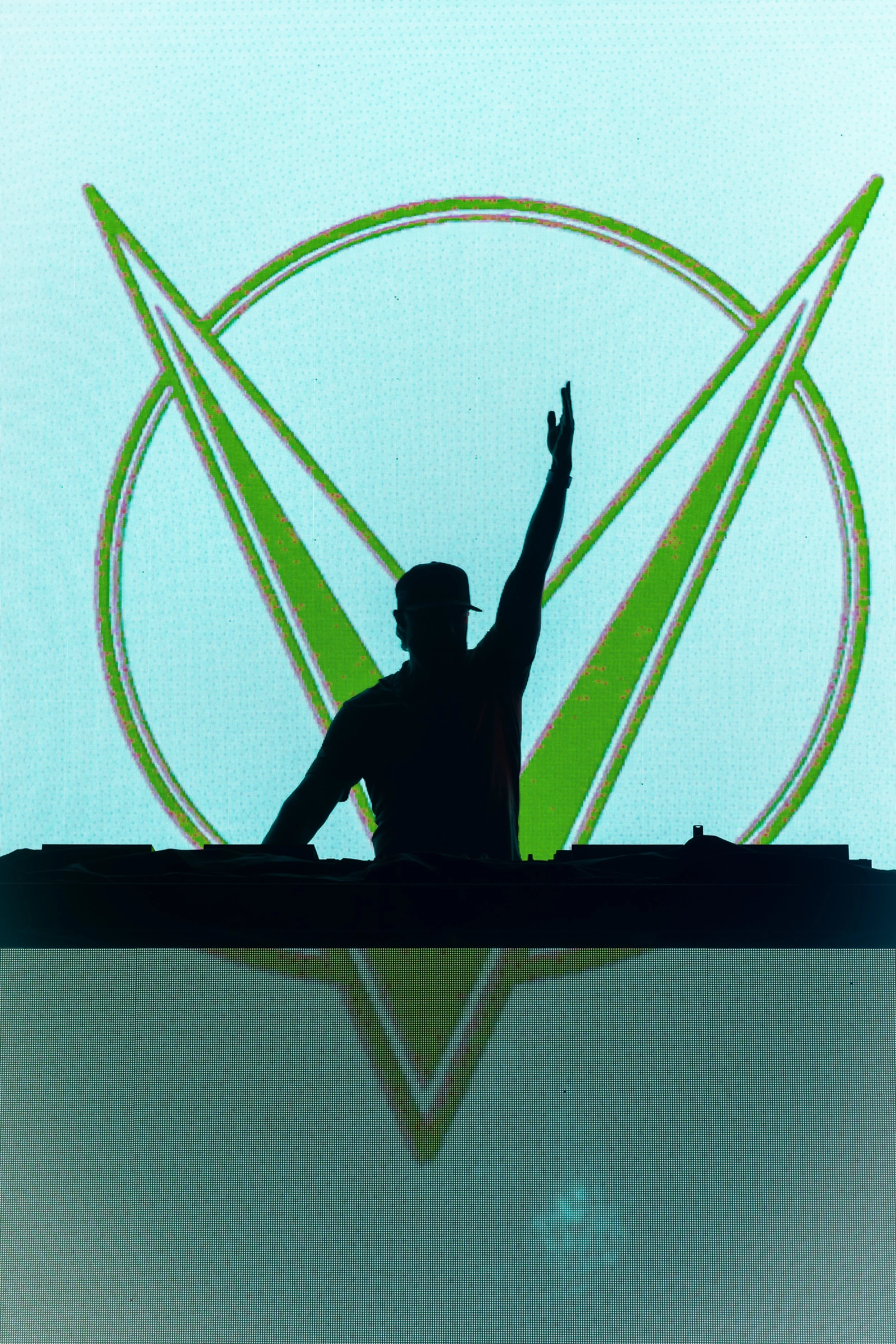 SoDown, Elektricity 2025