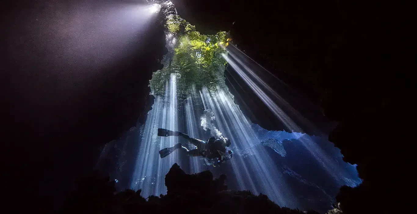 Liveaboard diving in Solomon Islands