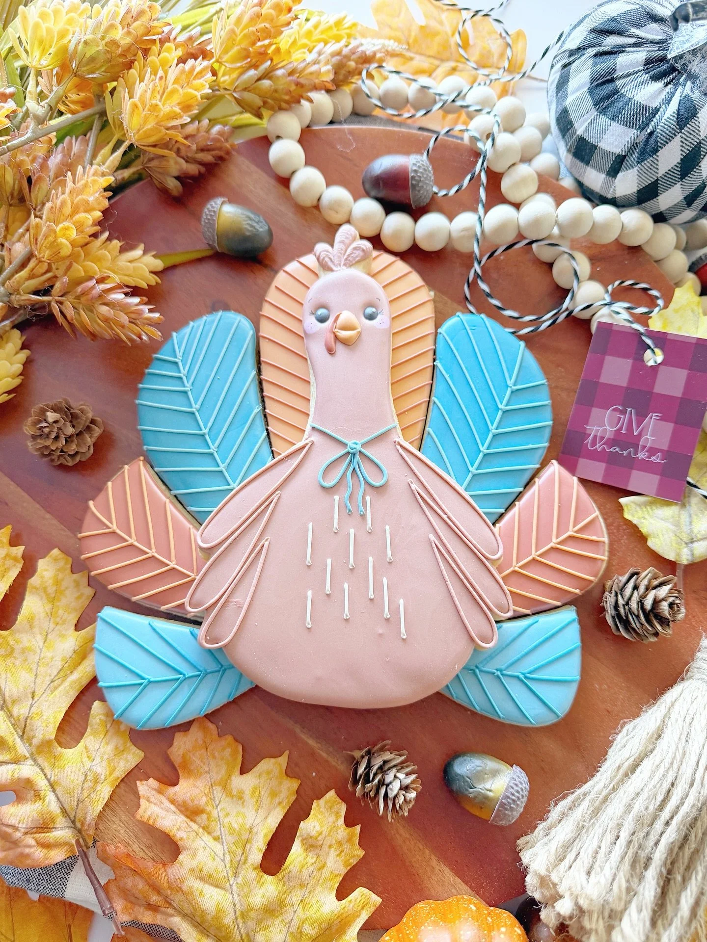 Set your alarms! Thanksgiving + welcome back Elf presale will be tomorrow (11/14) at 8pm. Limited quantities available so if you want to grab some sweets set a reminder!! 

#thanksgivingcookies #thanksgiving #thanksgivingdesserts #thanksgivingturkey 