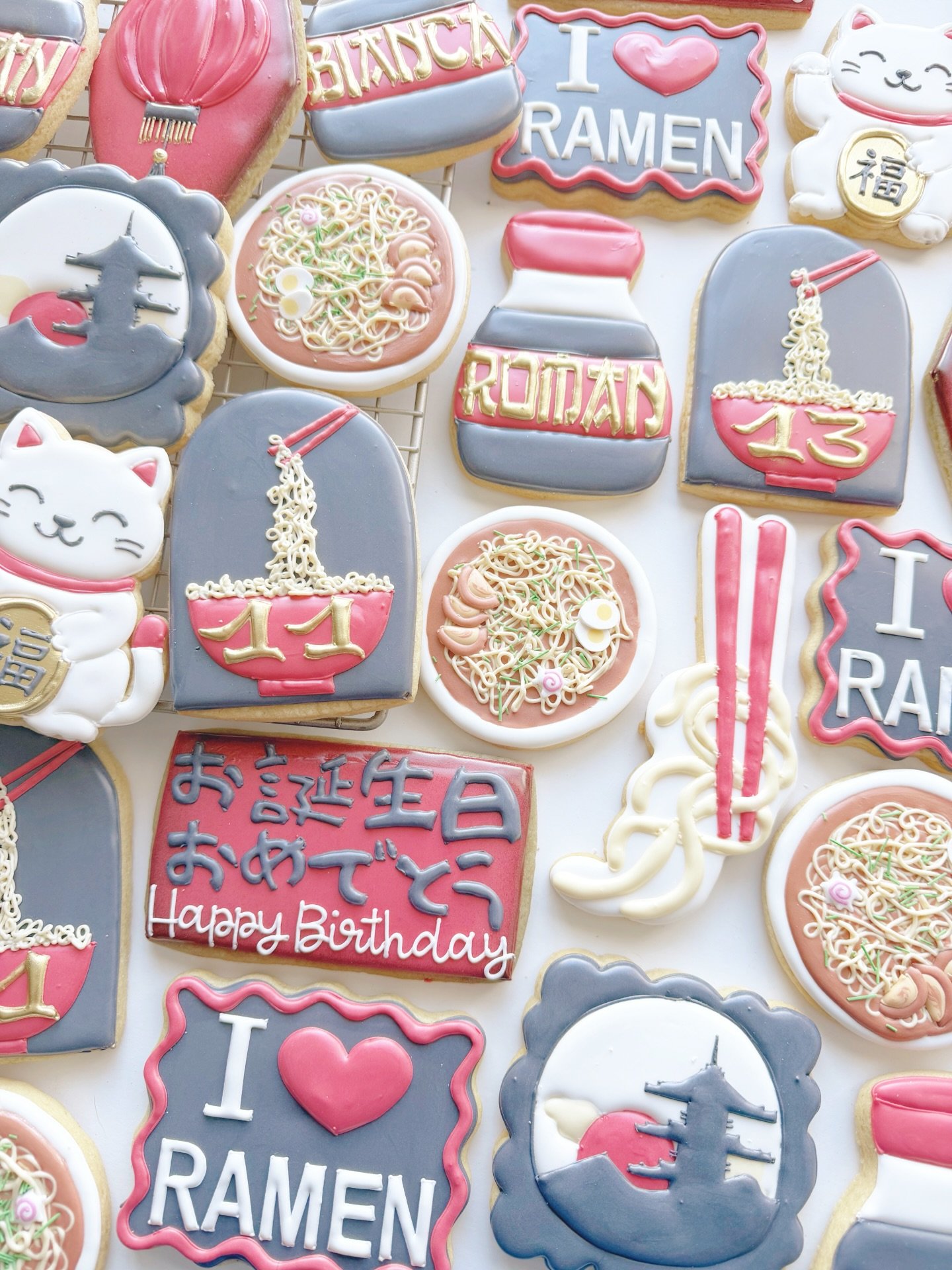 Sending all the birthday noodles for Roman &amp; Bianca 🍜💛 Ramen inspired cookies for the ultimate birthday treat! 

Inspired by @joyofbakingsugarartist 

#ramencookies #ramen #ramenlover #cookiesofinsta #birthdaycookies