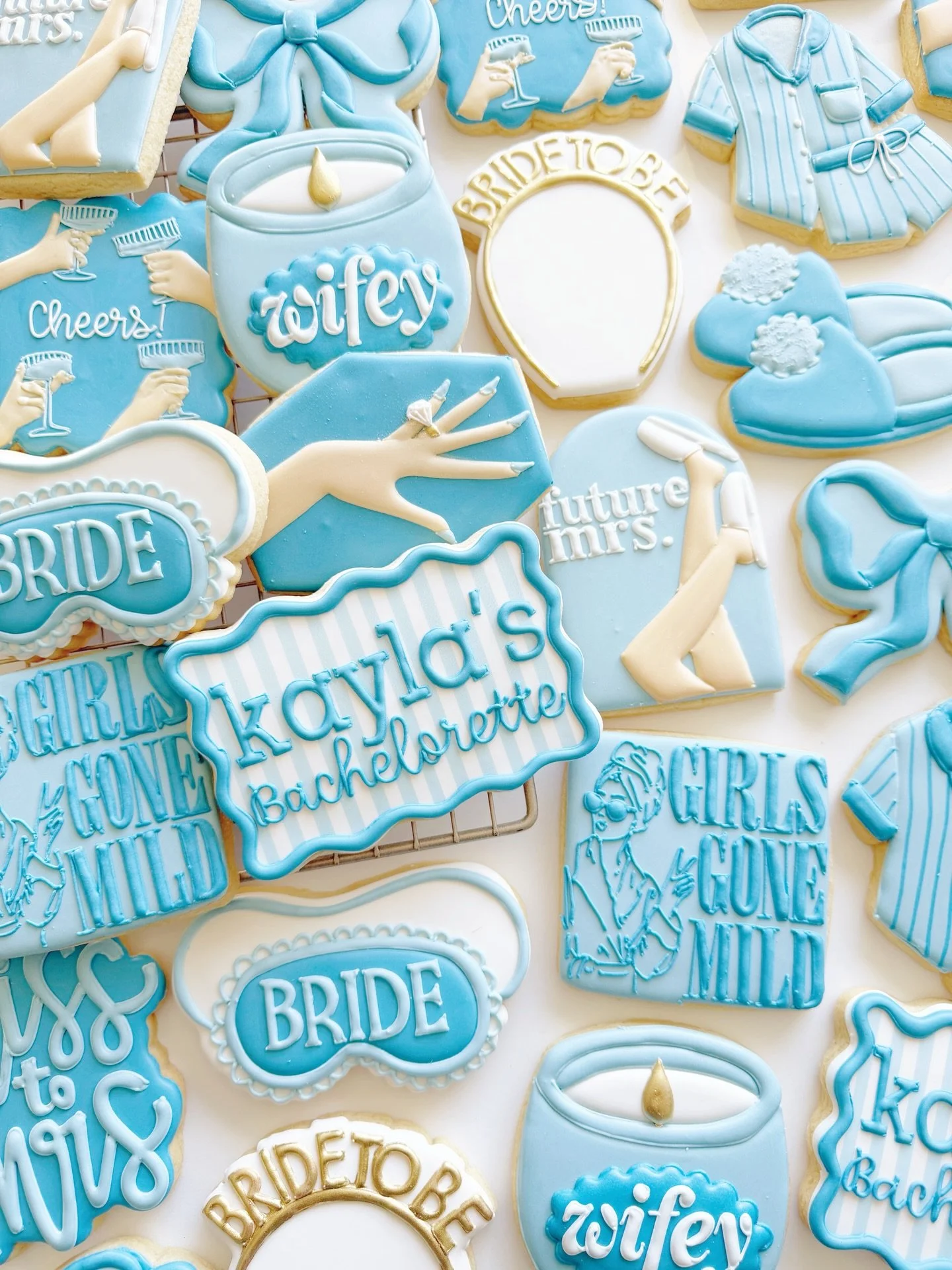 Spa day for a bachelorette sounds like a truly perfect day! Girls Gone Mild!! 

#girlsgonemildcookies #girlsgonemild #bachelorettecookies #bacheloretteparty #cookiesofinstagram