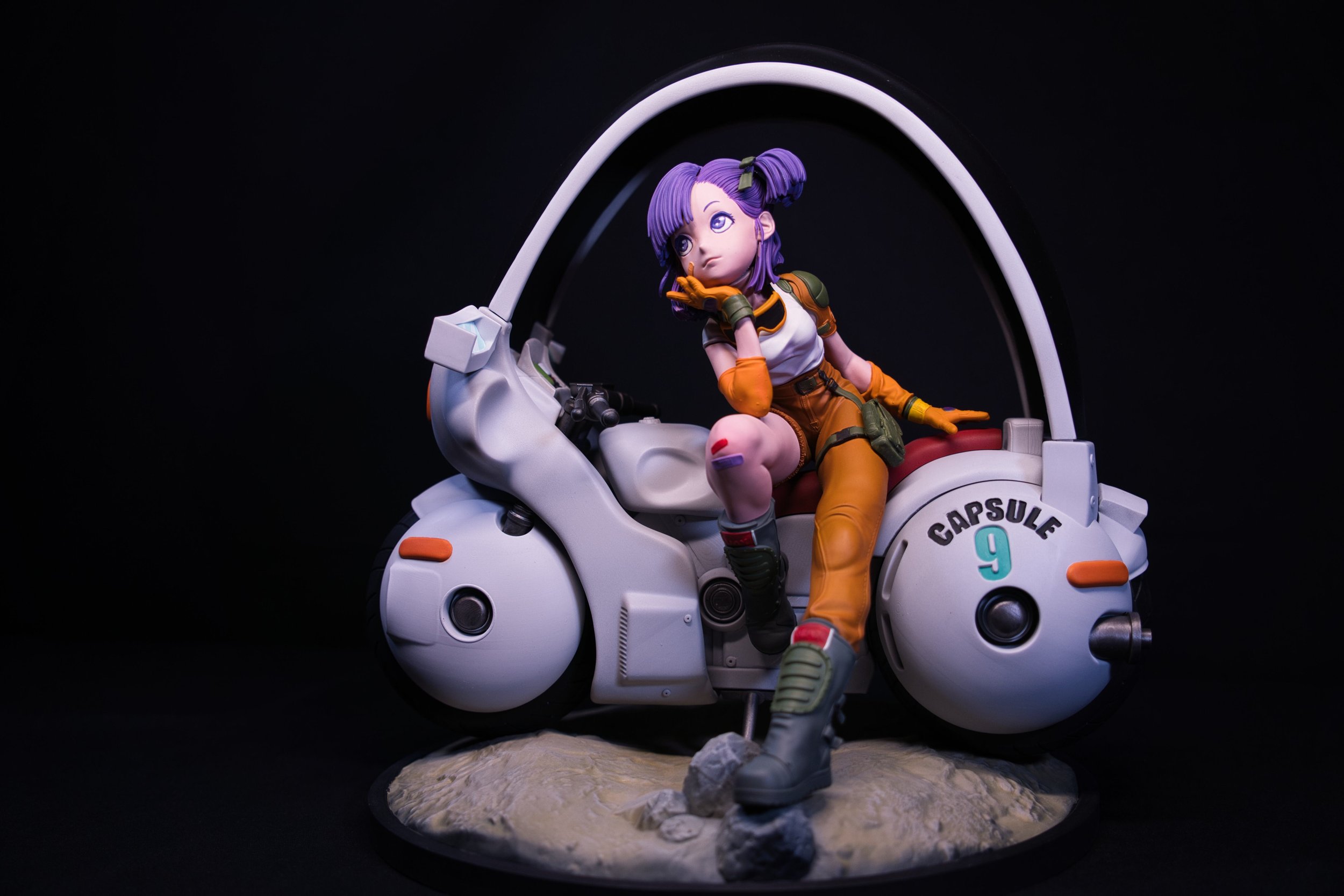 Retro Bulma Statue Dragon Ball