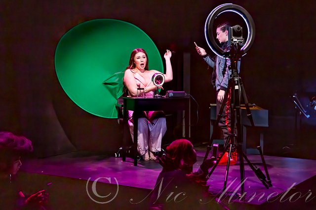 Photography and lighting design by Nic Minetor.