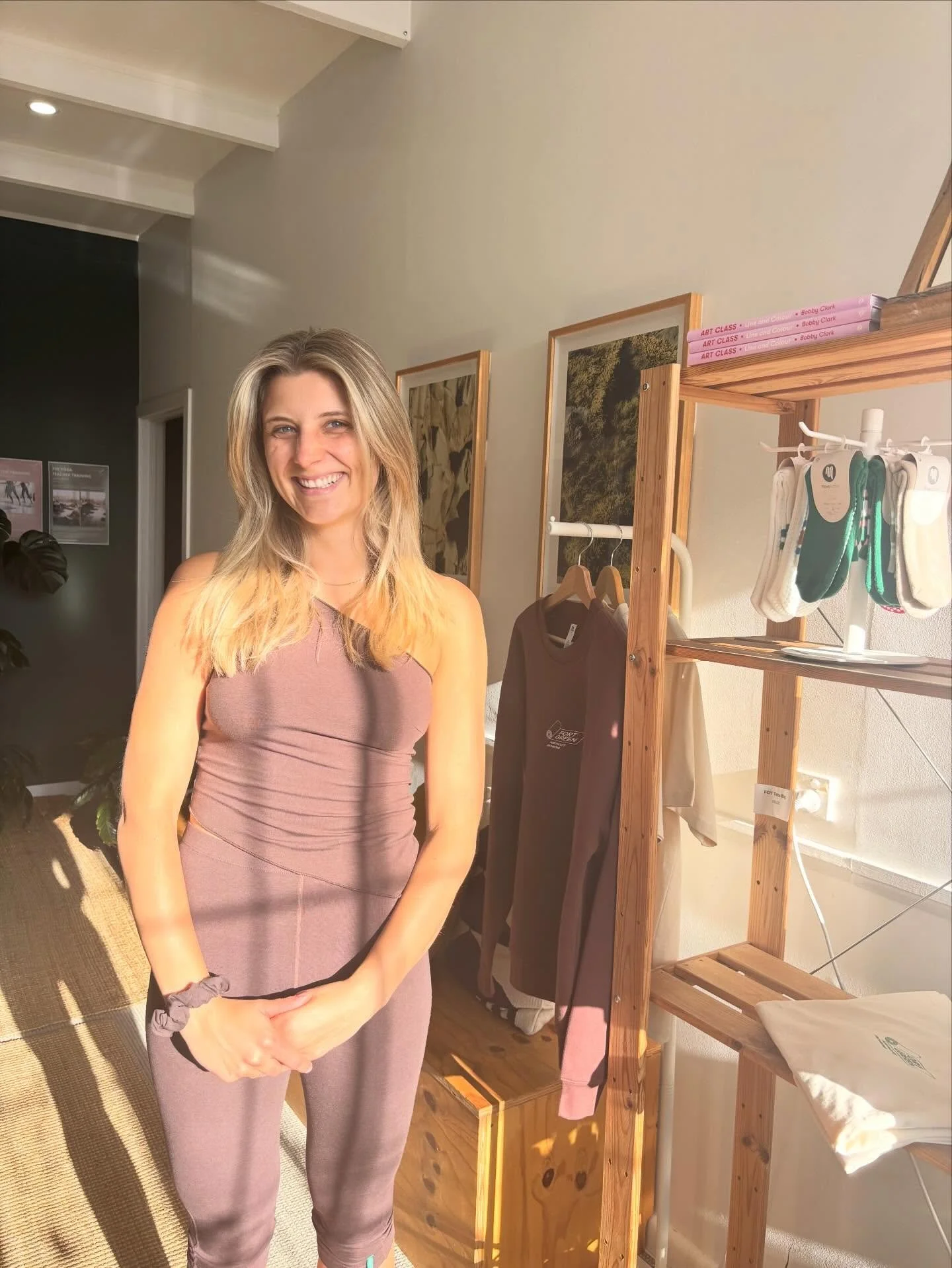 Happy Birthday to our ray of sunshine Lu 🌞 all smiles teaching the 6.30am Northcote crew on her birthday. We love you @ana.luka.yoga 🎉