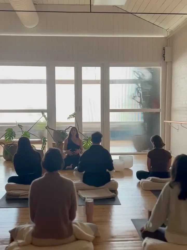 An introduction to Meditation &amp; Breathwork 🤍 If you&rsquo;ve been feeling the pull toward meditation but haven&rsquo;t known where to begin, this is a perfect place to start. 

Join Madeline for this educational and deeply experiential 2 hour wo