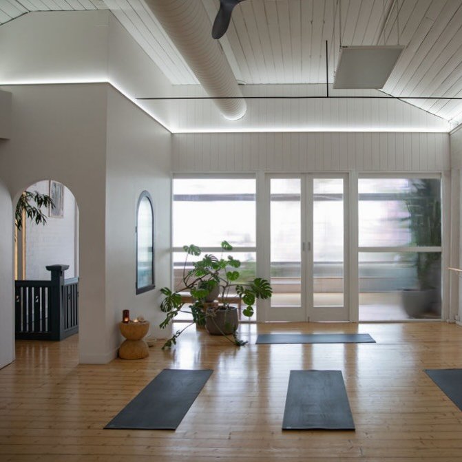 Hey Richmond Fam, a reminder we have a slightly reduced schedule Friday-Sunday the next few weeks as we facilitate our Pilates Teacher Training. There are still an abundance of classes running and we are grateful for your understanding 🤍

📷 @allegr