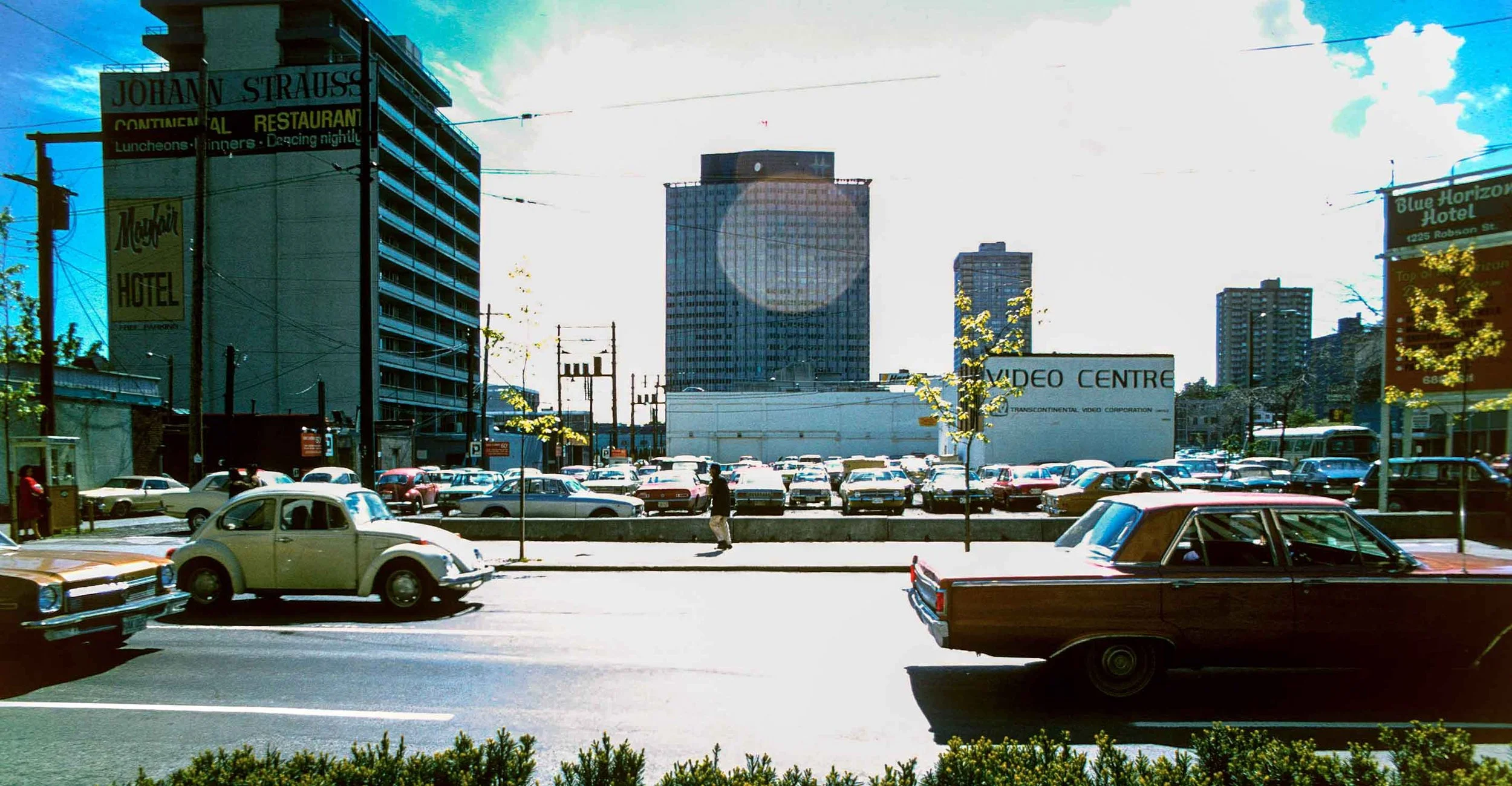 960 Robson