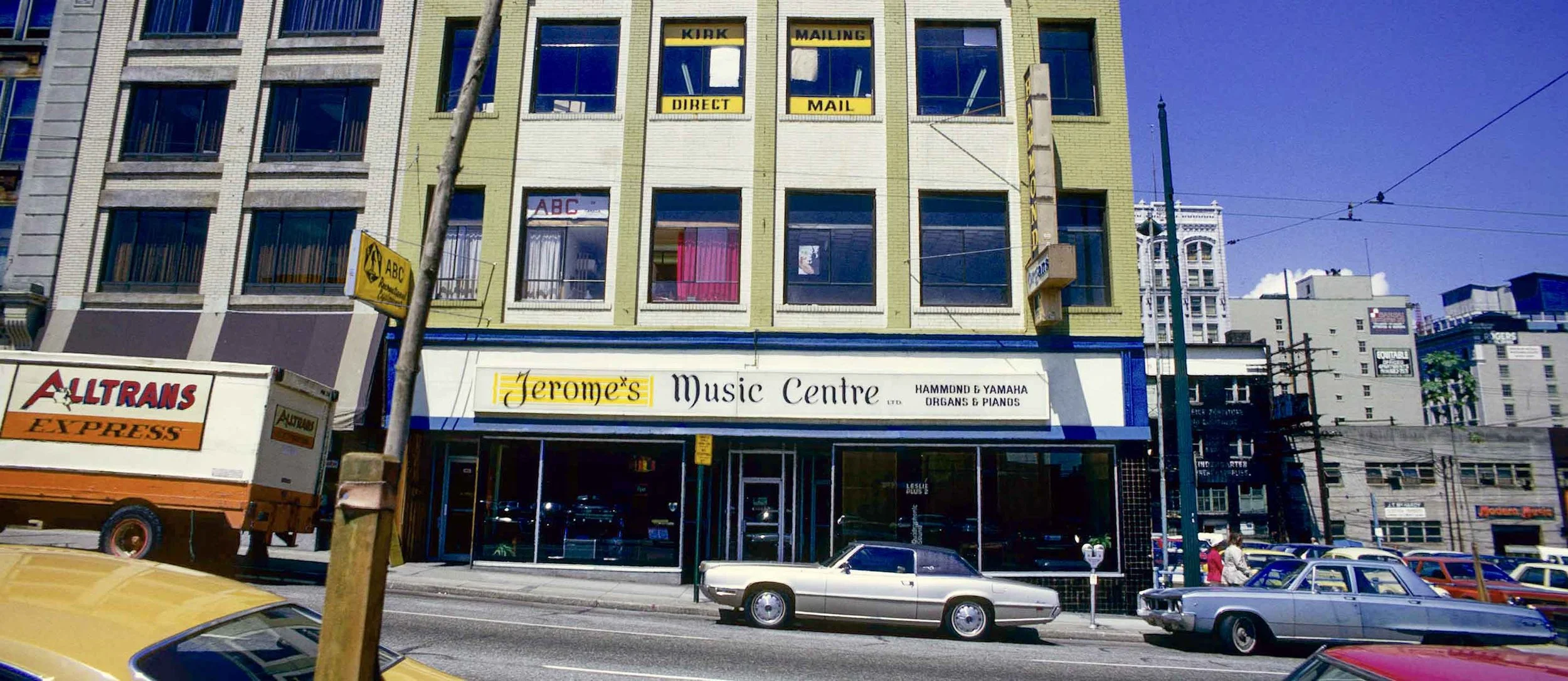 523 Richards