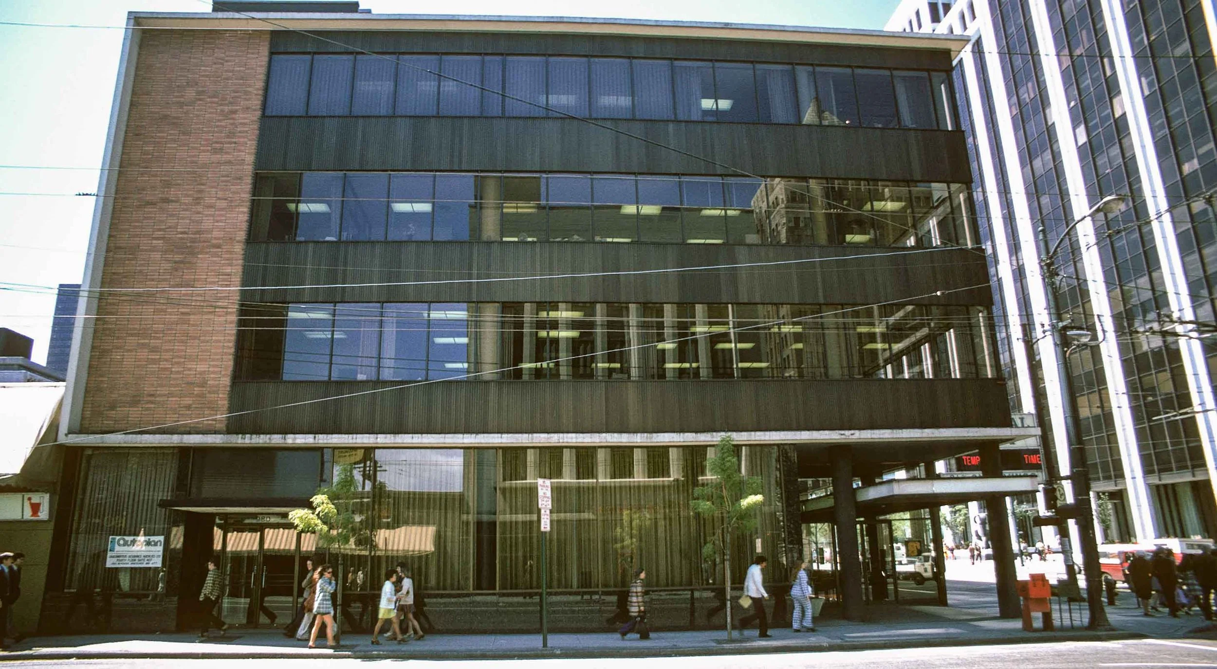 966 West Pender