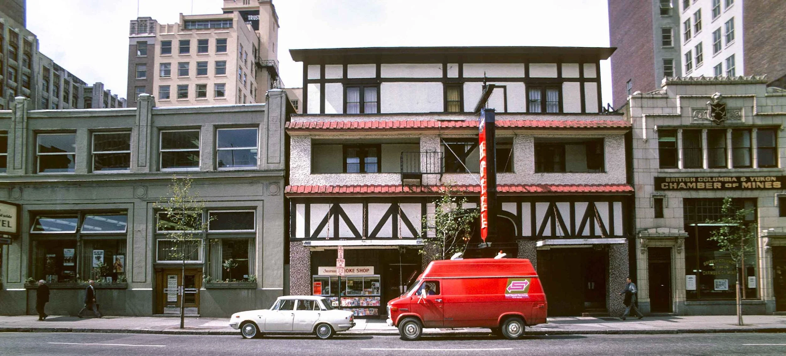 838 W Hastings