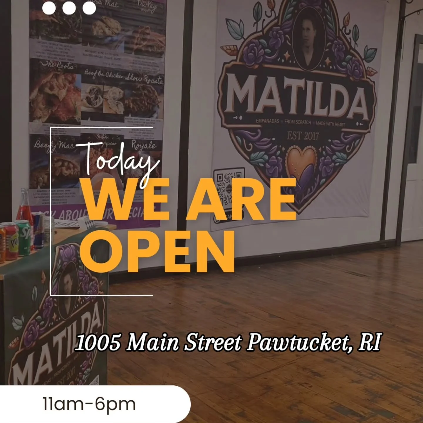 Here until 6pm. Heart-shaped empanadas and rice &amp; chicken plates