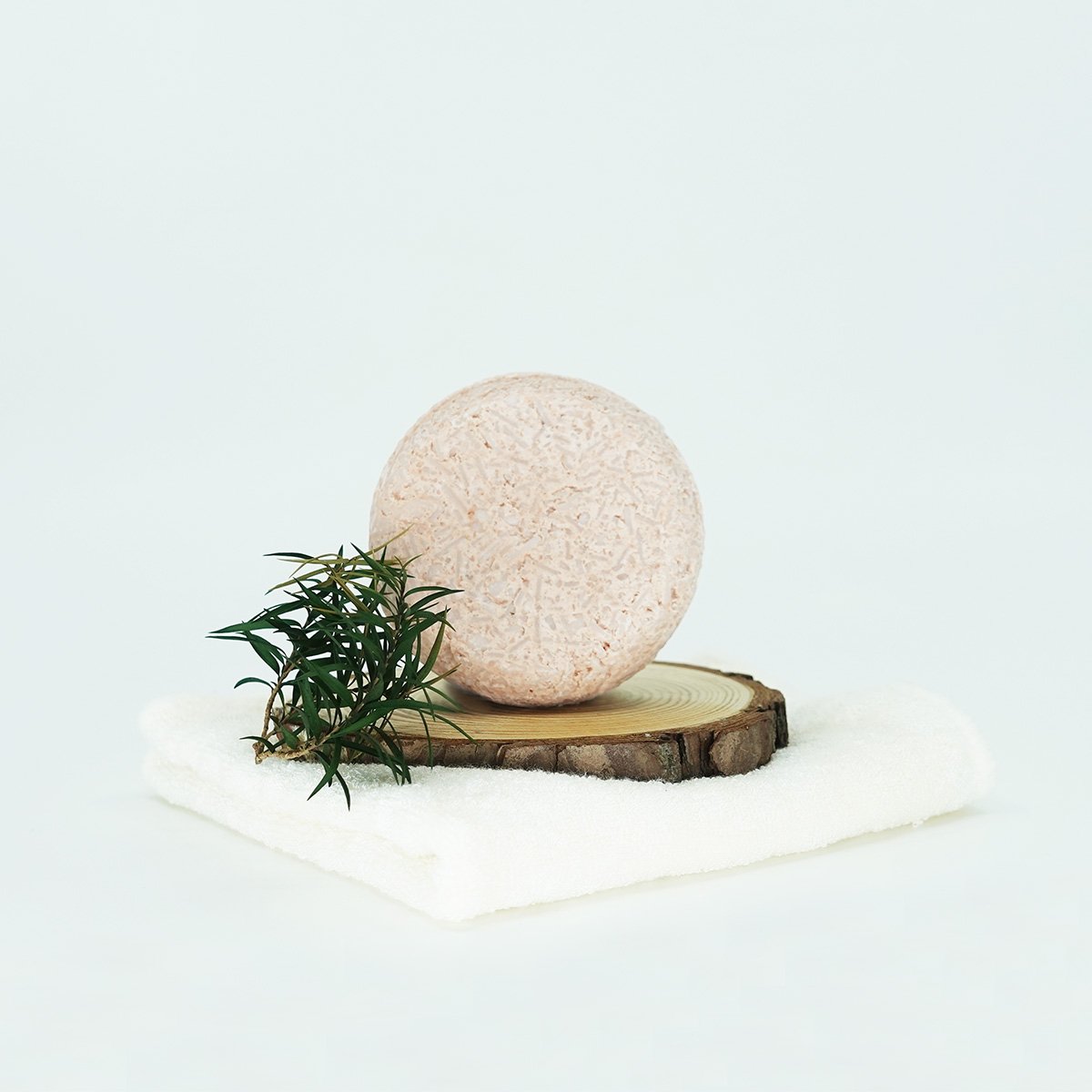 DSC06714 rose geranium shampoo bar 1200x1200.jpg