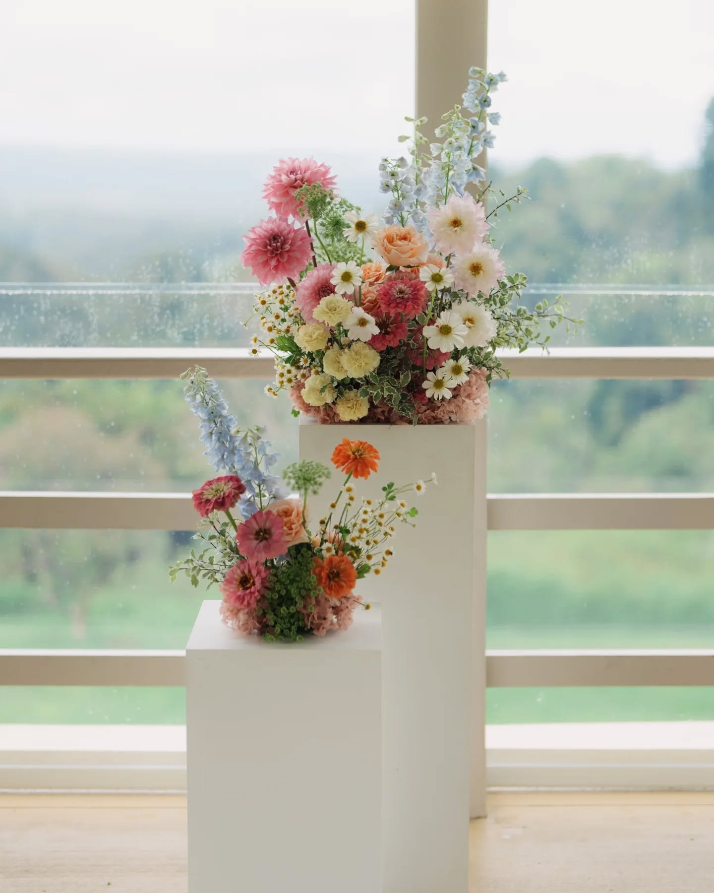 GRETEL ♡ BEN

Some of the finer details from Gretel and Ben&rsquo;s perfect day, captured beautifully by @danvonhoffweddings 🤍 

Featuring the stunning Gretel, and the flowers and cake of my dreams!!! 

🐝

@danvonhoffweddings 
@malenymanor 
@mondof