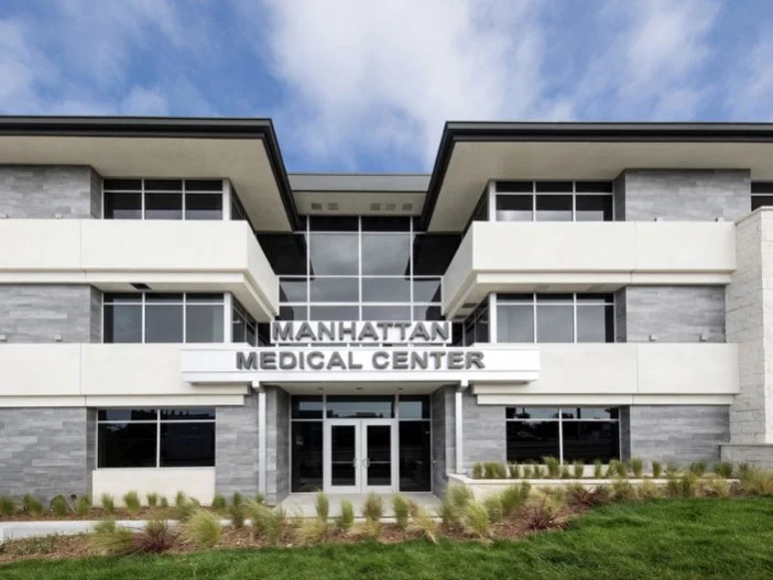 facade of manhattan medical center psychiatry office
