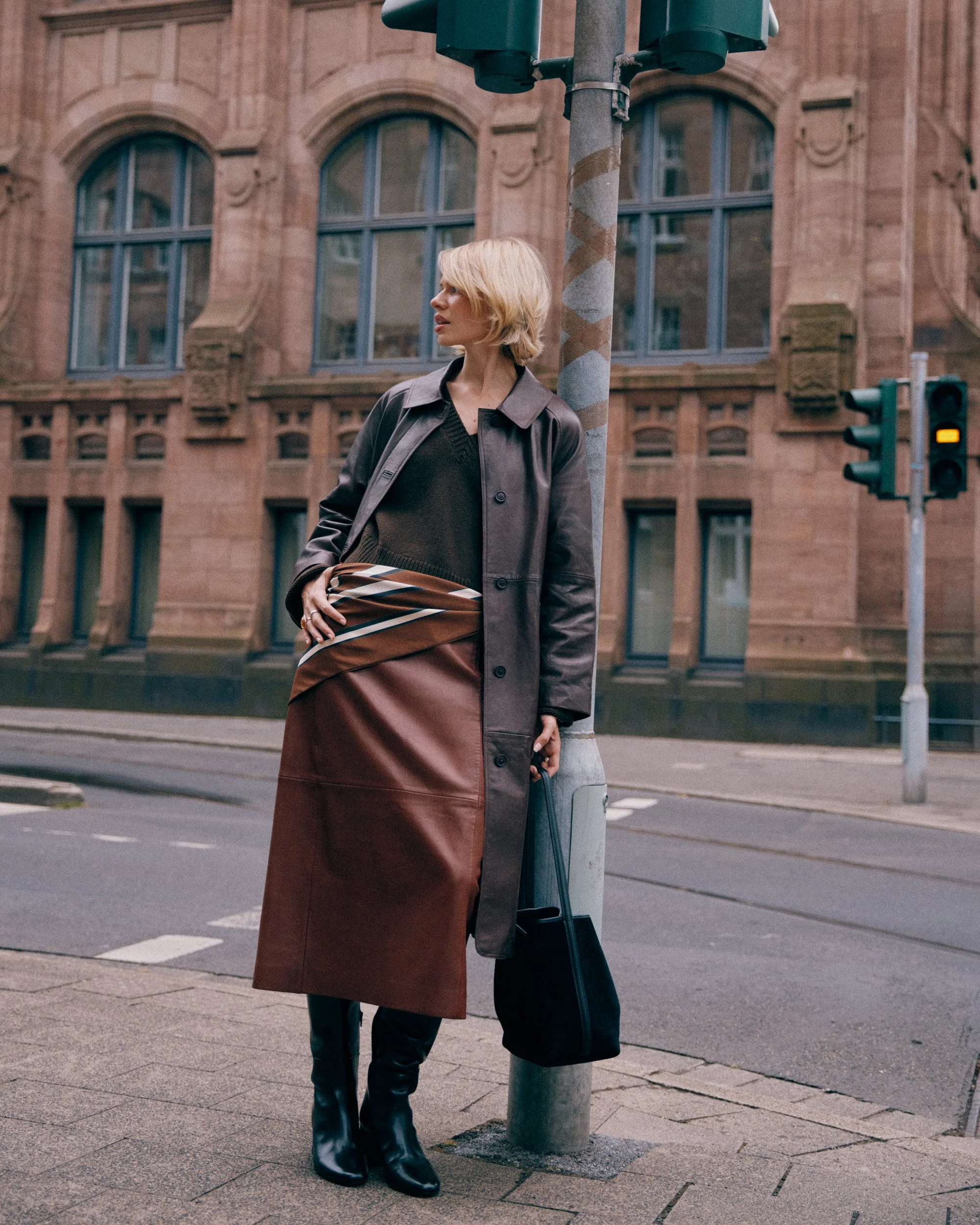 sézane-streetstyle-streetphotographer-streeteditorial-editorial-duesseldorf-hamburgphotographer-fashionphotographer-lindaschulz-lindasza-3.jpg