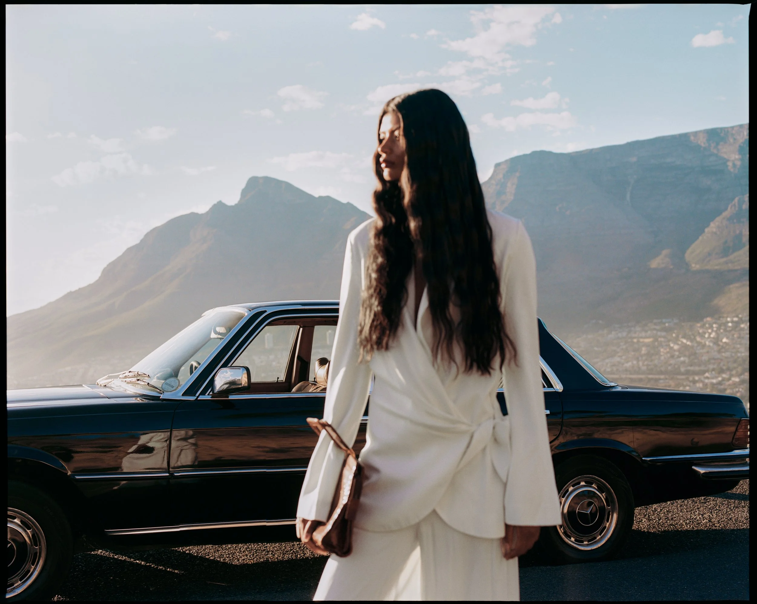cpt-capetown-southafrica-ninapetrova-fashionshoot-carfashionshoot-hamburgphotographer-carshooting-capetowncar-retrorentalscapetown_04.jpg