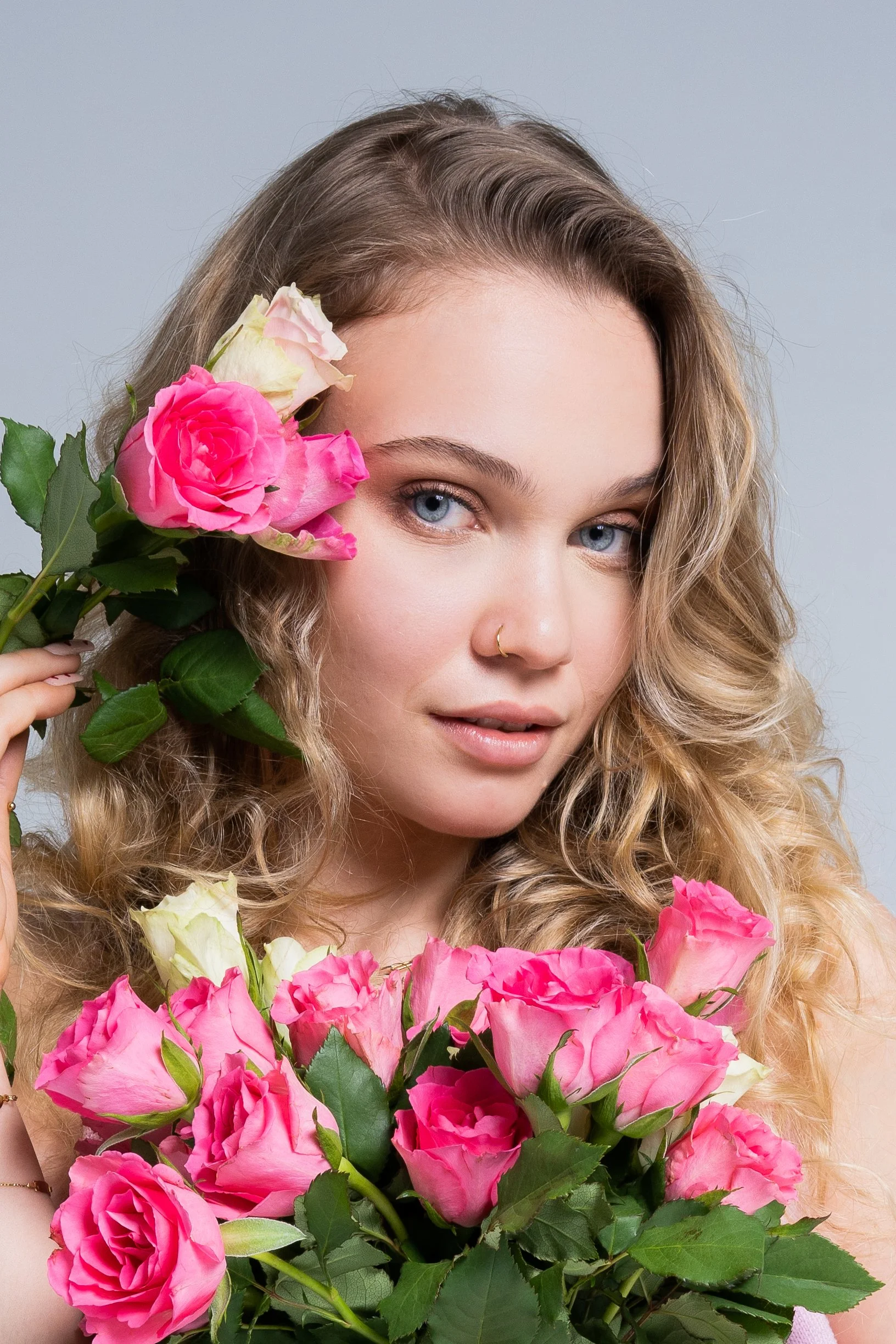 14. Februar 2026 - Valentinstag Editorial Shooting Day: Romantic Vibes &amp; Roses